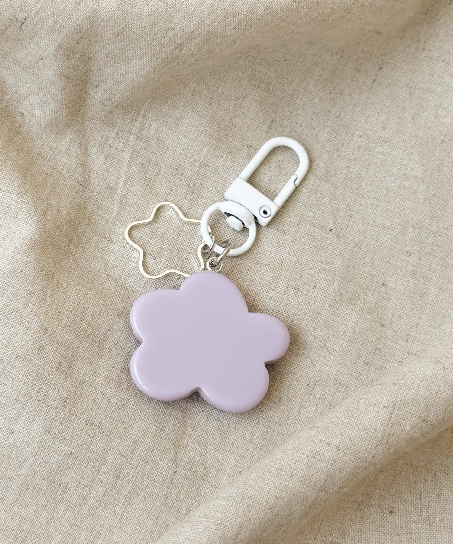 3COINS(スリーコインズ) フラワーキーホルダー