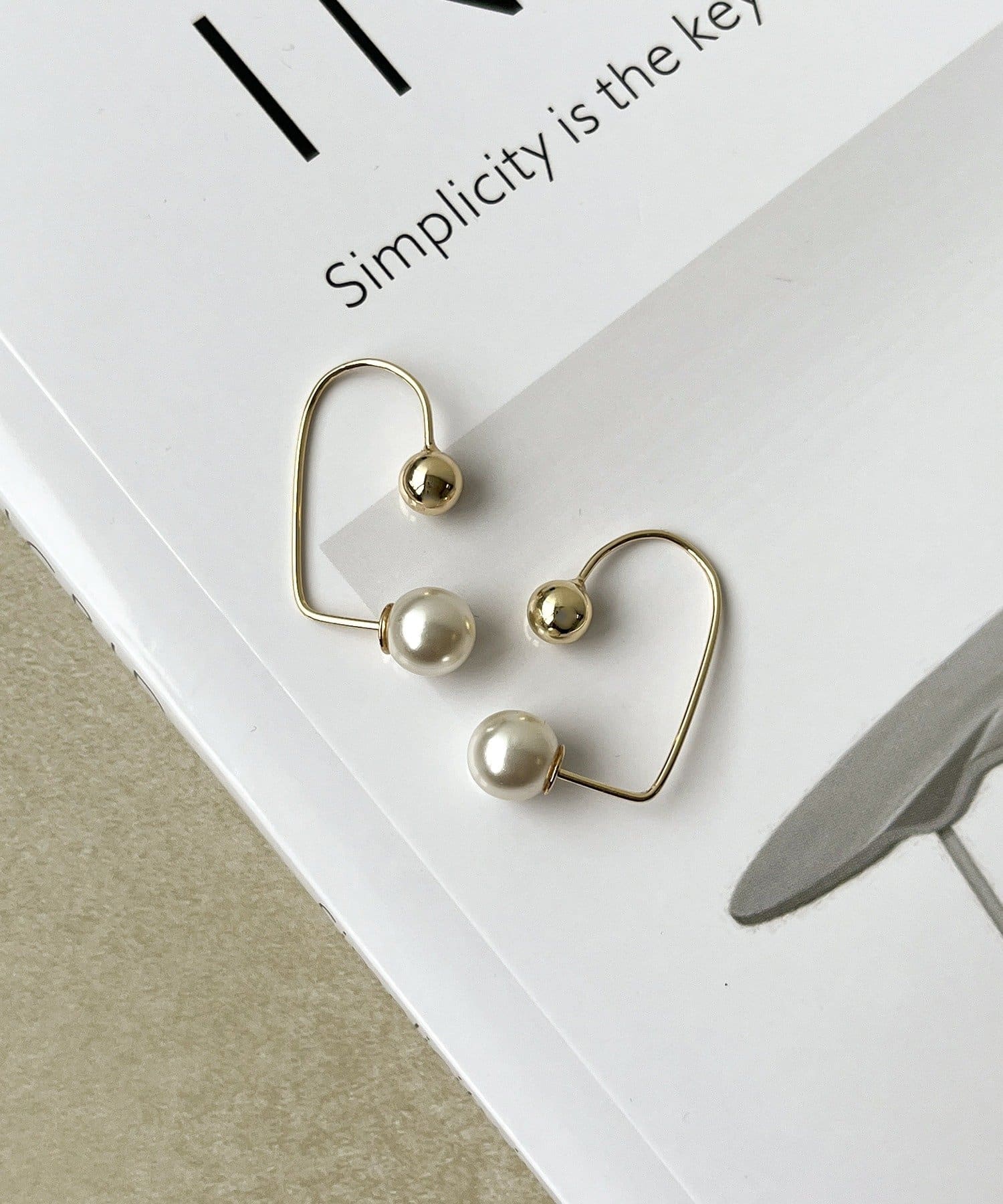 3COINS(スリーコインズ) パールキャッチデザインピアス