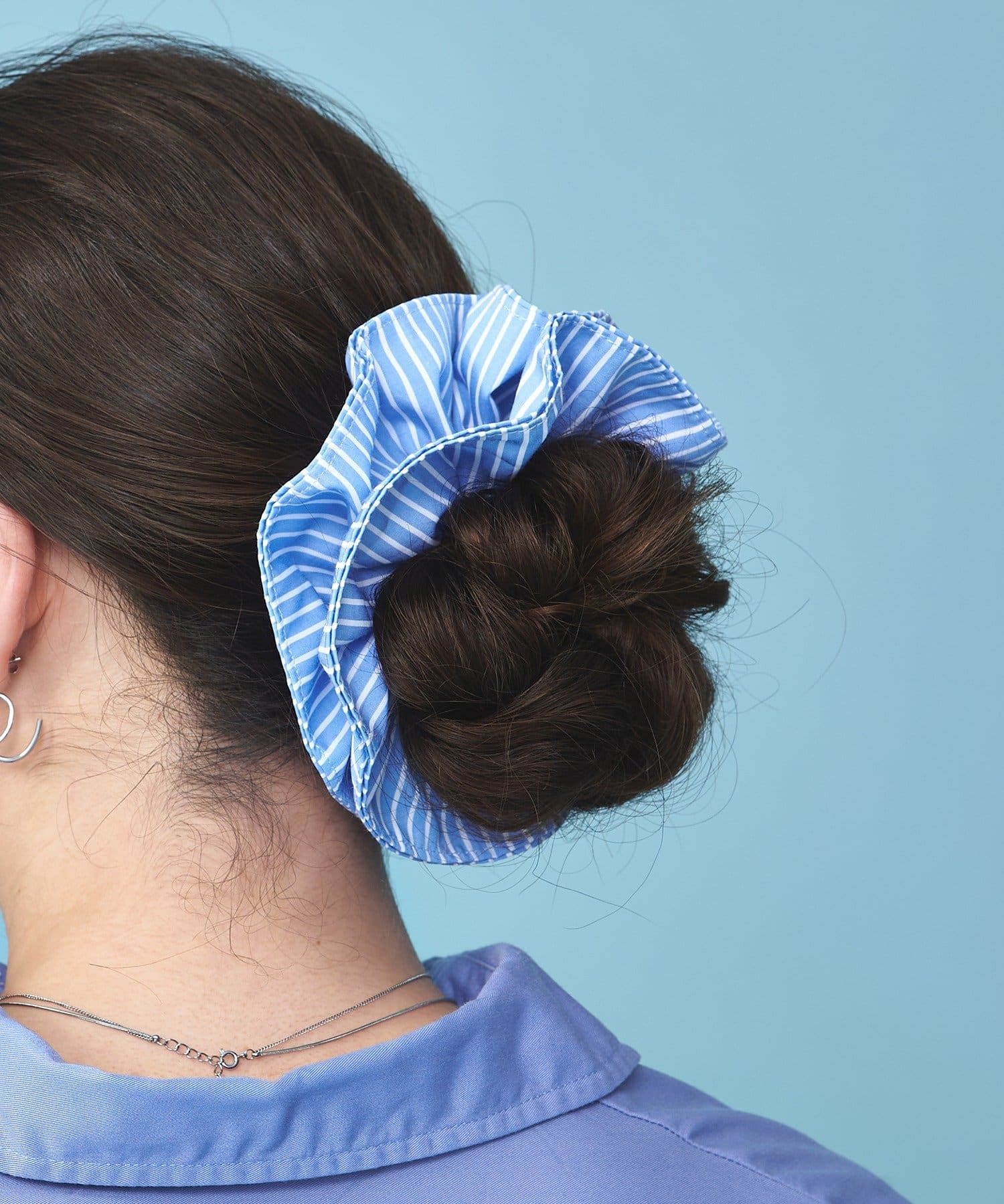 3COINS(スリーコインズ) ストライプフリルシュシュ