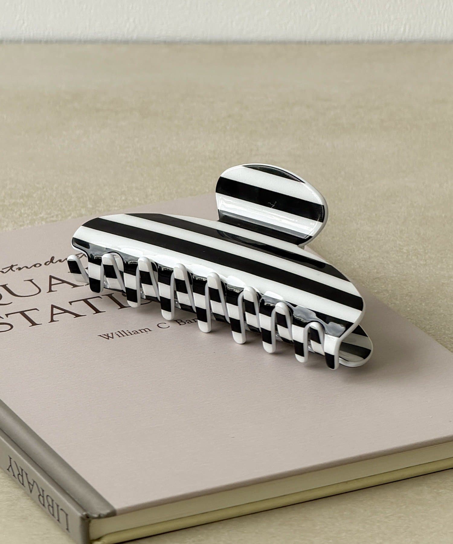 3COINS(スリーコインズ) ストライプバンス