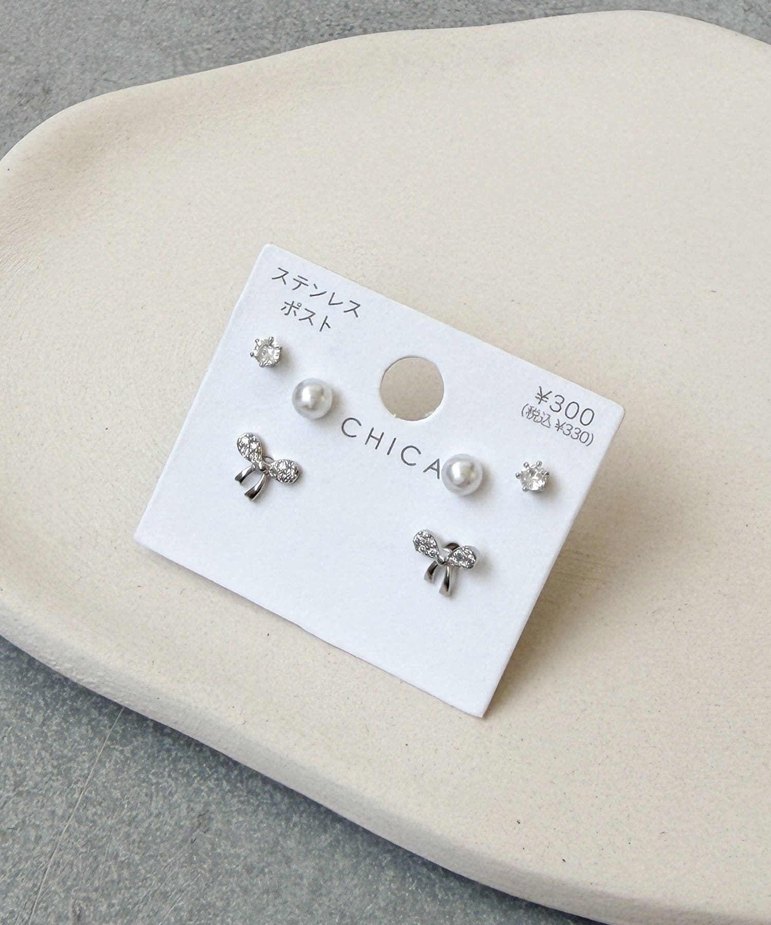 3COINS(スリーコインズ) キラキラリボンピアス6個セット