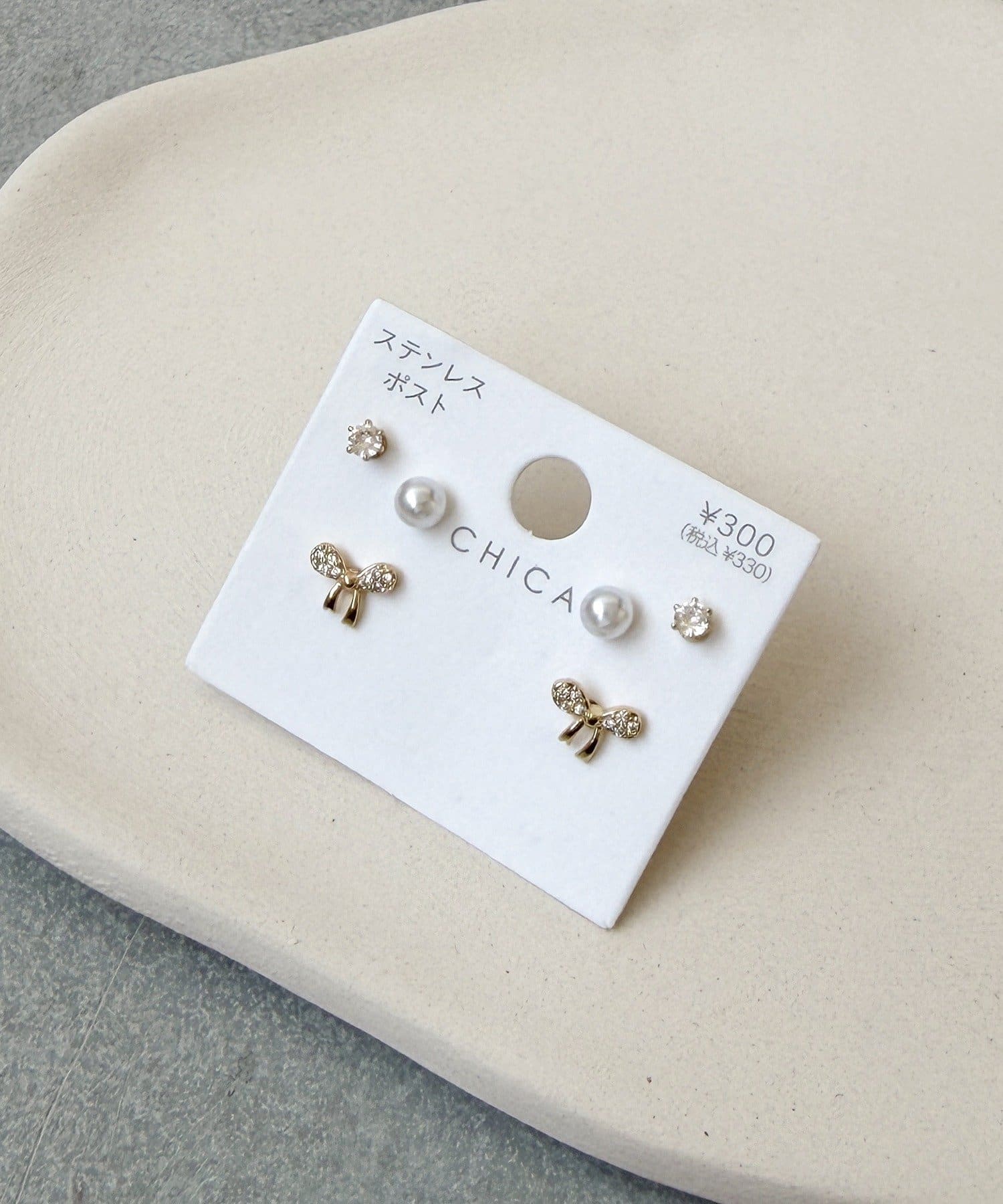 3COINS(スリーコインズ) キラキラリボンピアス6個セット