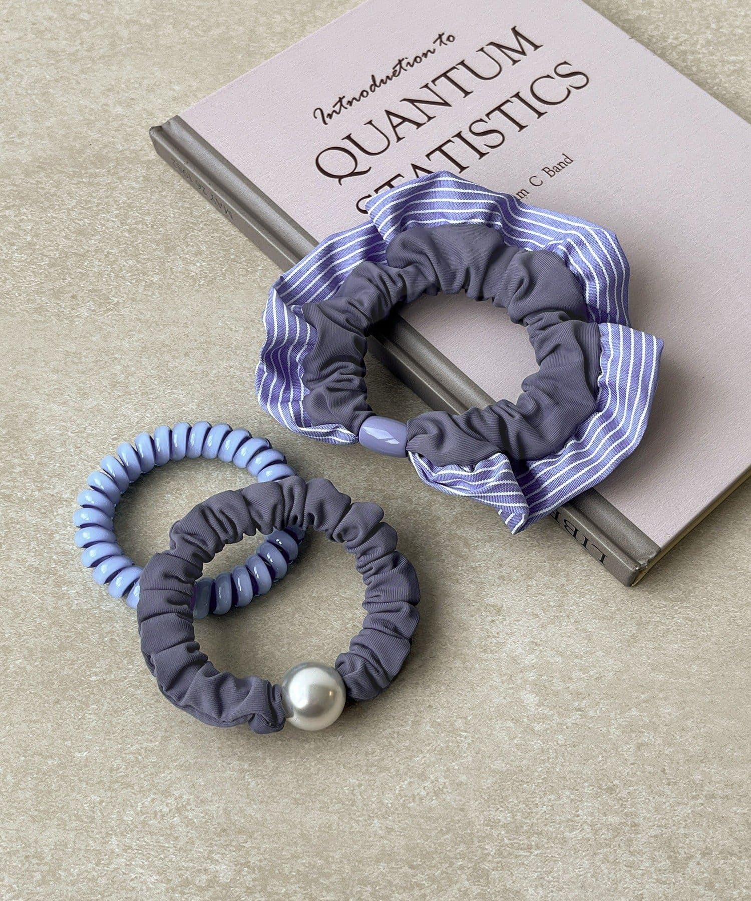 3COINS(スリーコインズ) パールコイルポニー3個セット