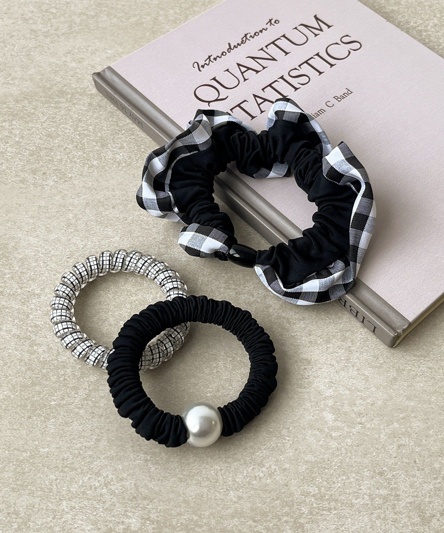 3COINS(スリーコインズ) パールコイルポニー3個セット