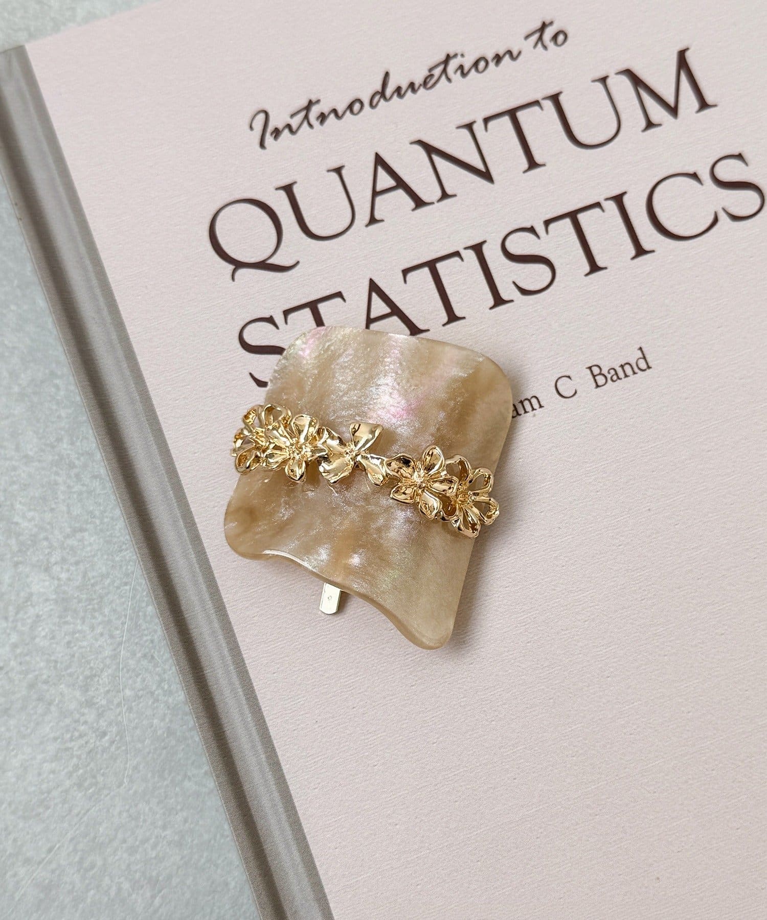 3COINS(スリーコインズ) メタルフラワーマーブルヘアフック