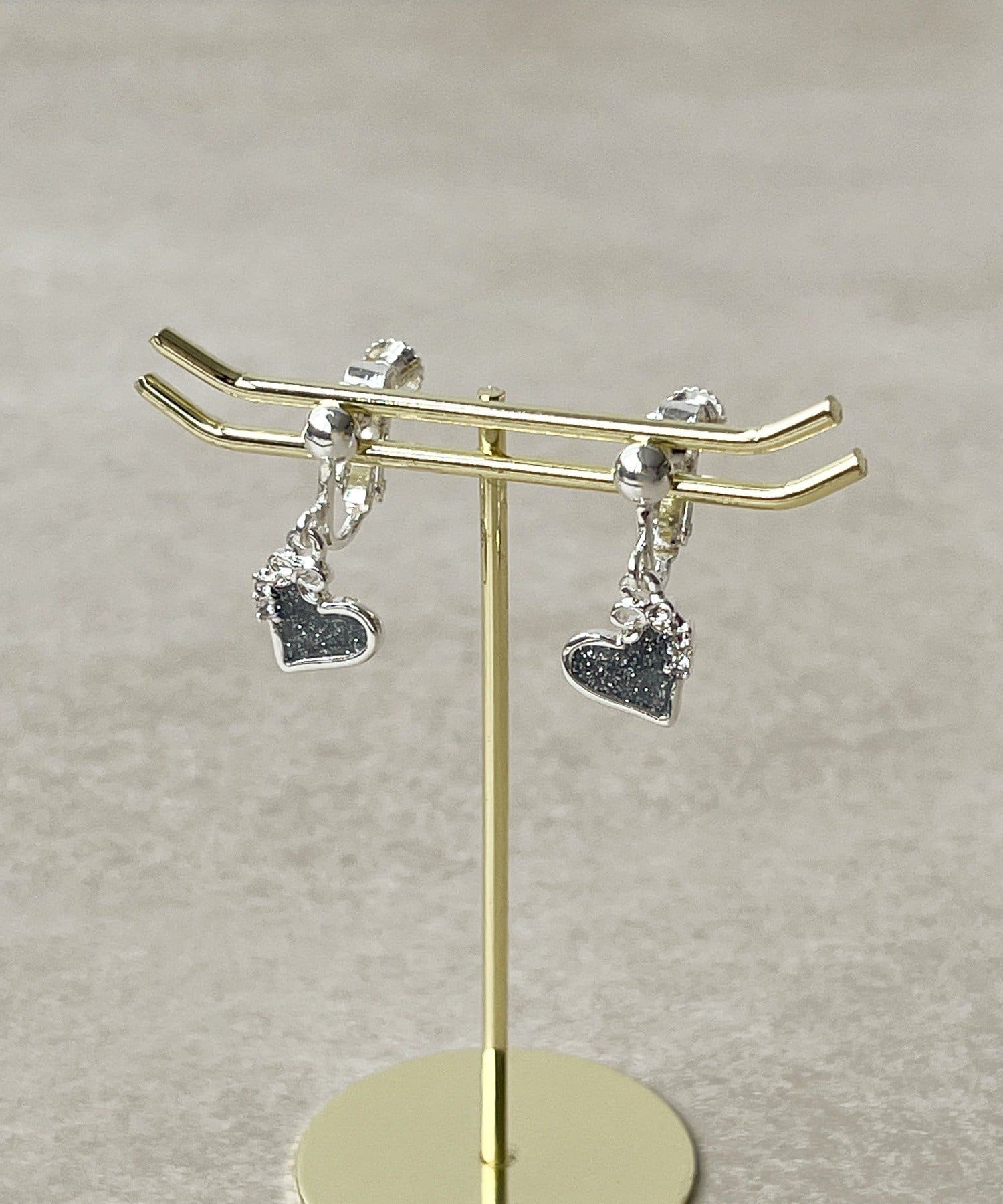 3COINS(スリーコインズ) ハートラメエポイヤリング