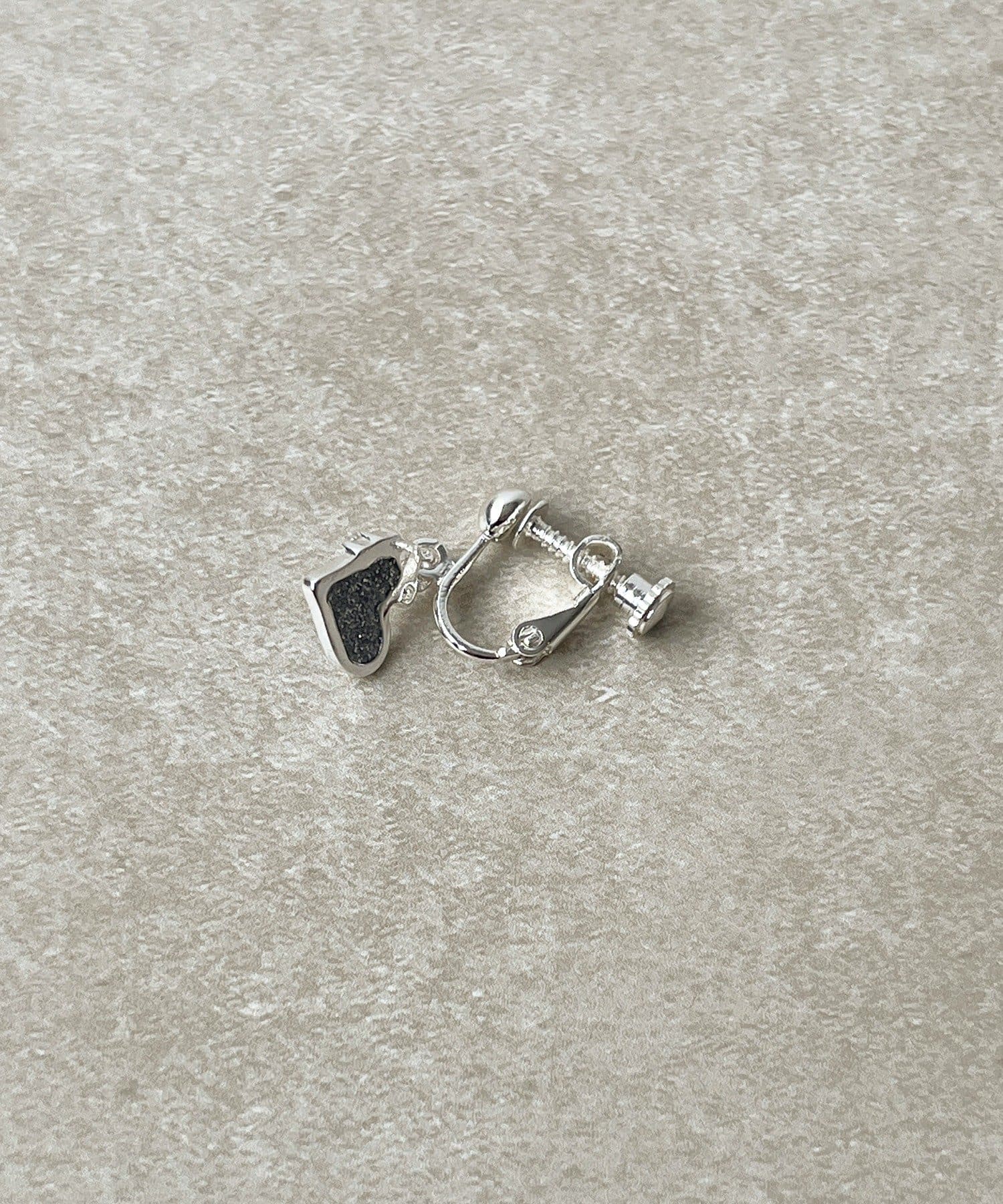 3COINS(スリーコインズ) ハートラメエポイヤリング