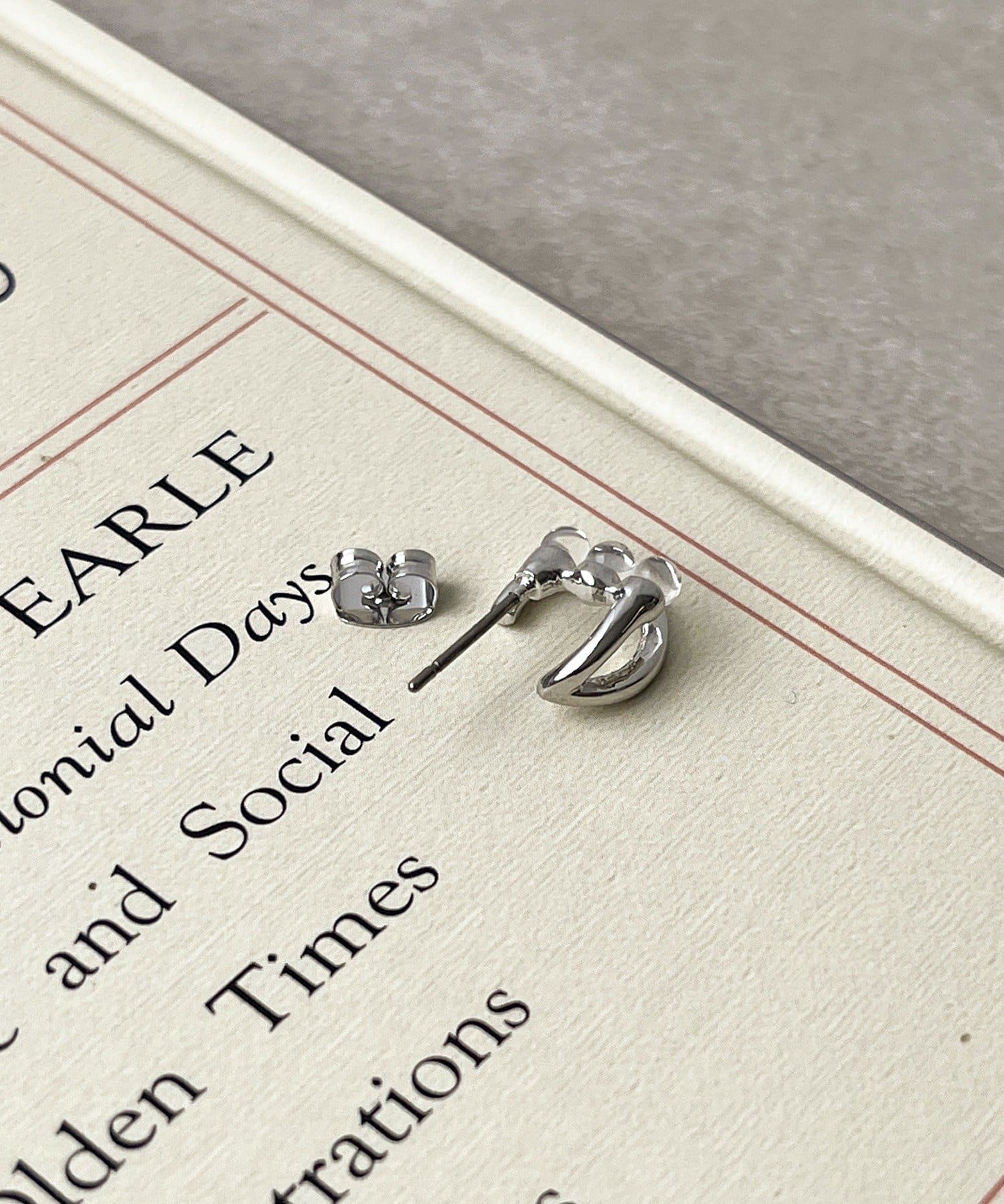 3COINS(スリーコインズ) クリアボールメタルマルピアス