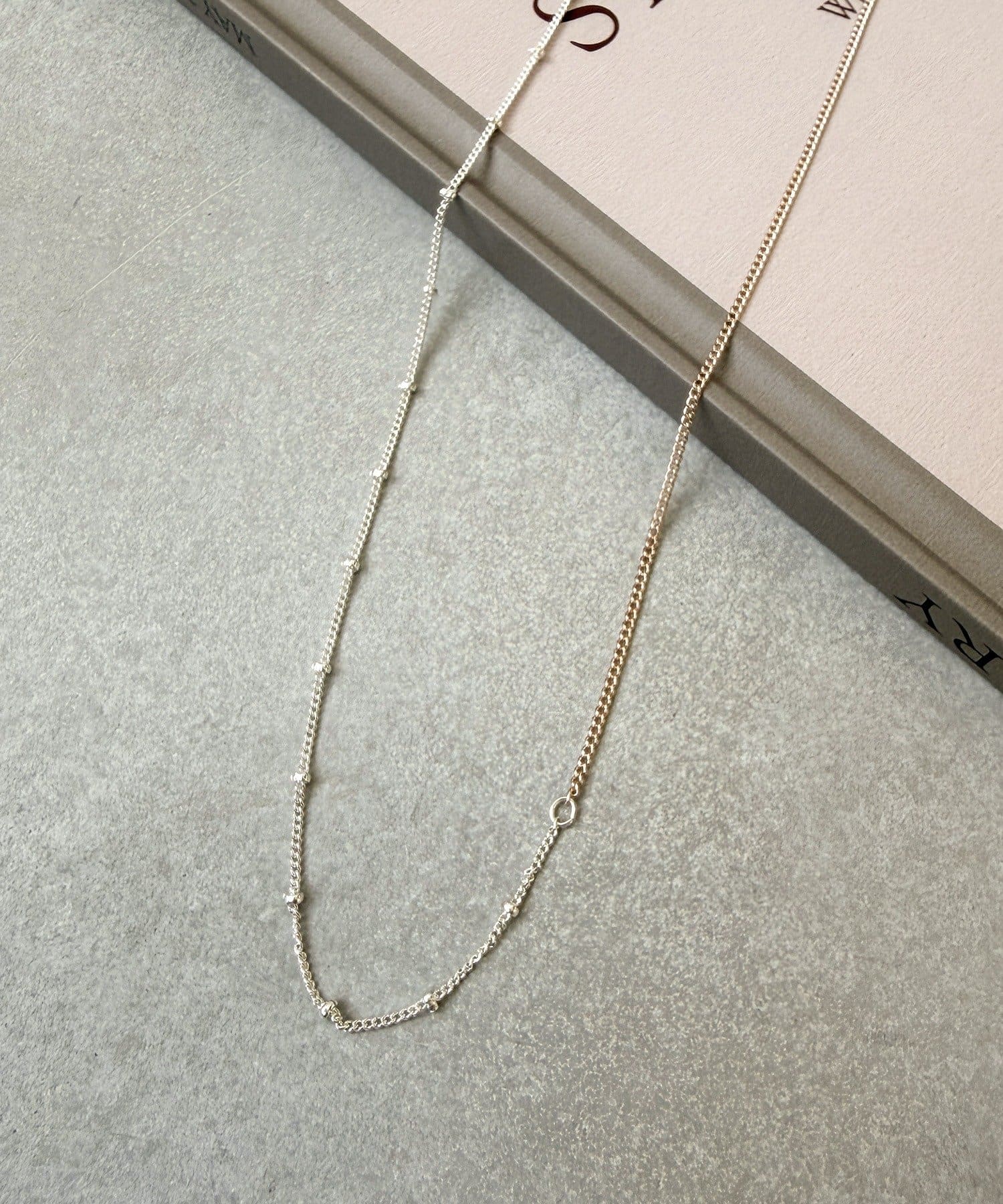 3COINS(スリーコインズ) ツートーンメタルショートネックレス