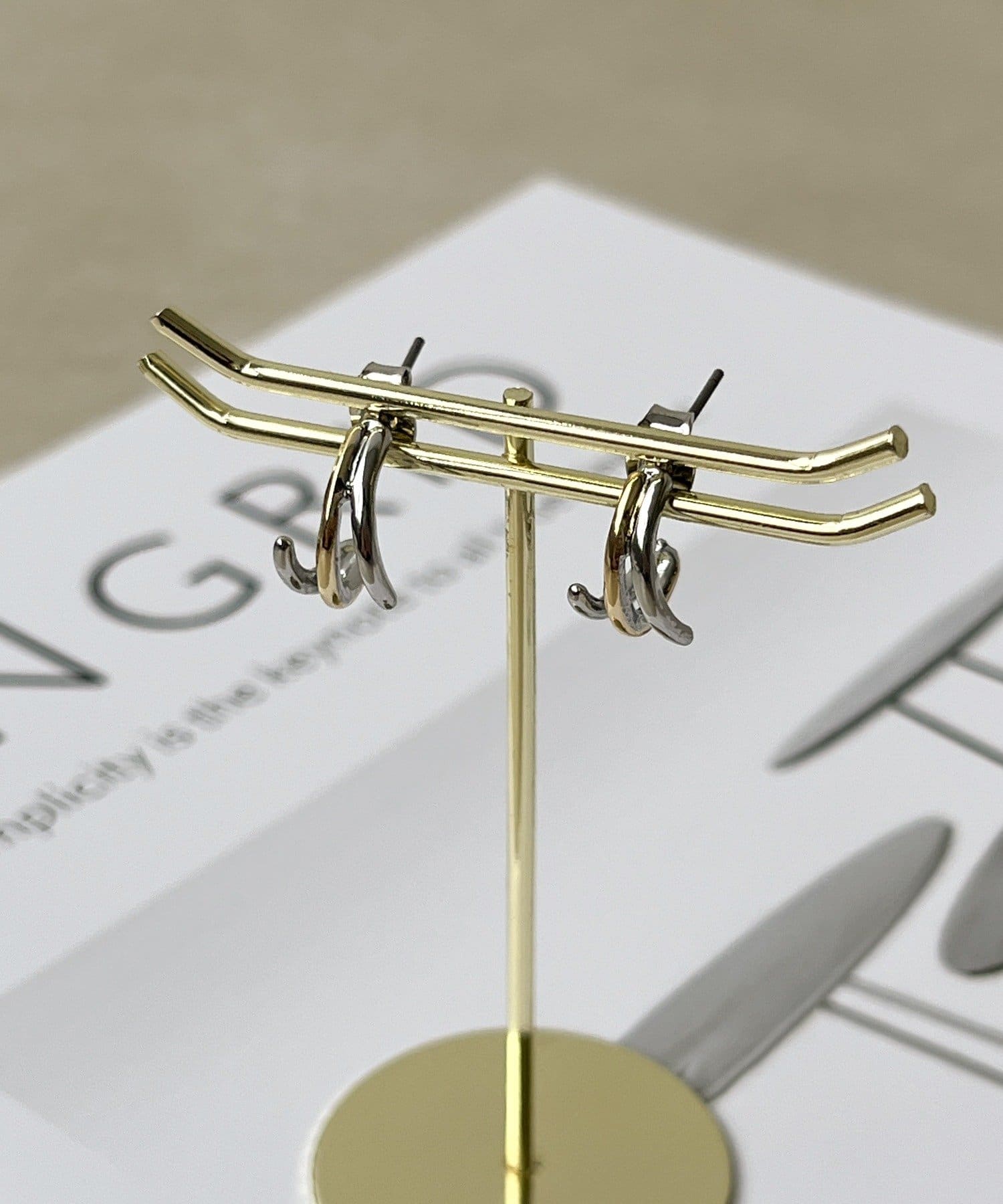 3COINS(スリーコインズ) ヘンケイフープピアス