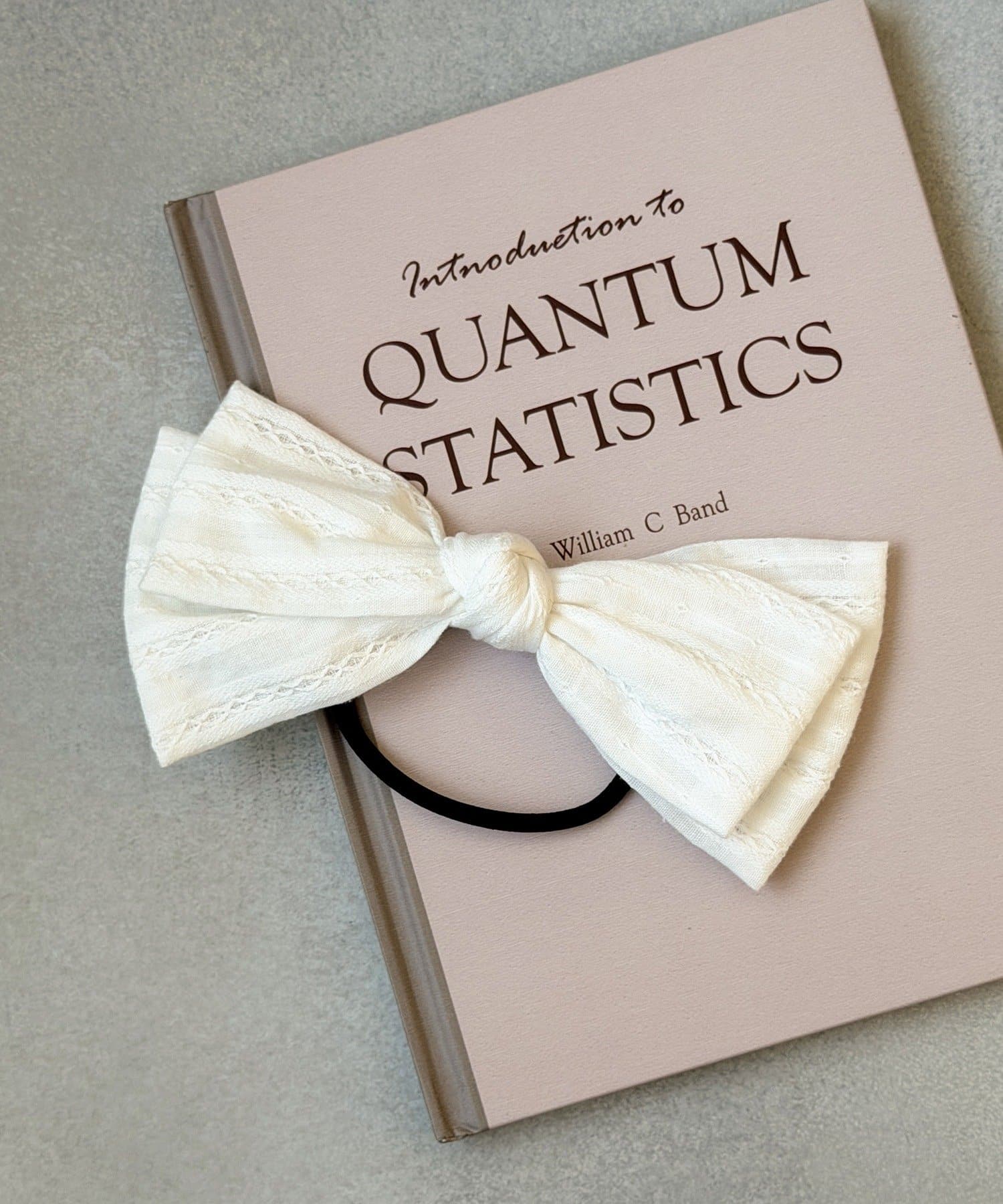 3COINS(スリーコインズ) レースリボンポニー