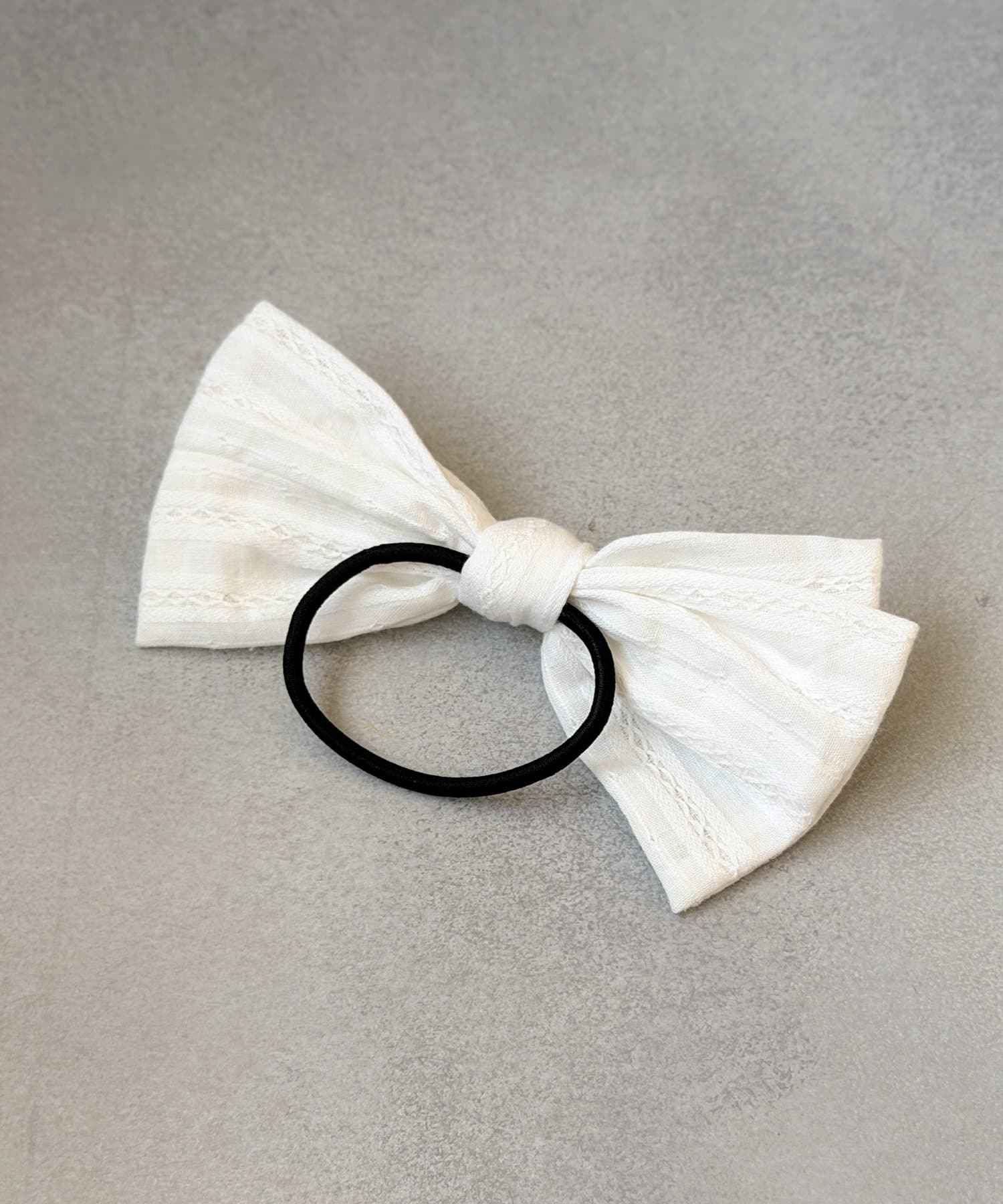 3COINS(スリーコインズ) レースリボンポニー