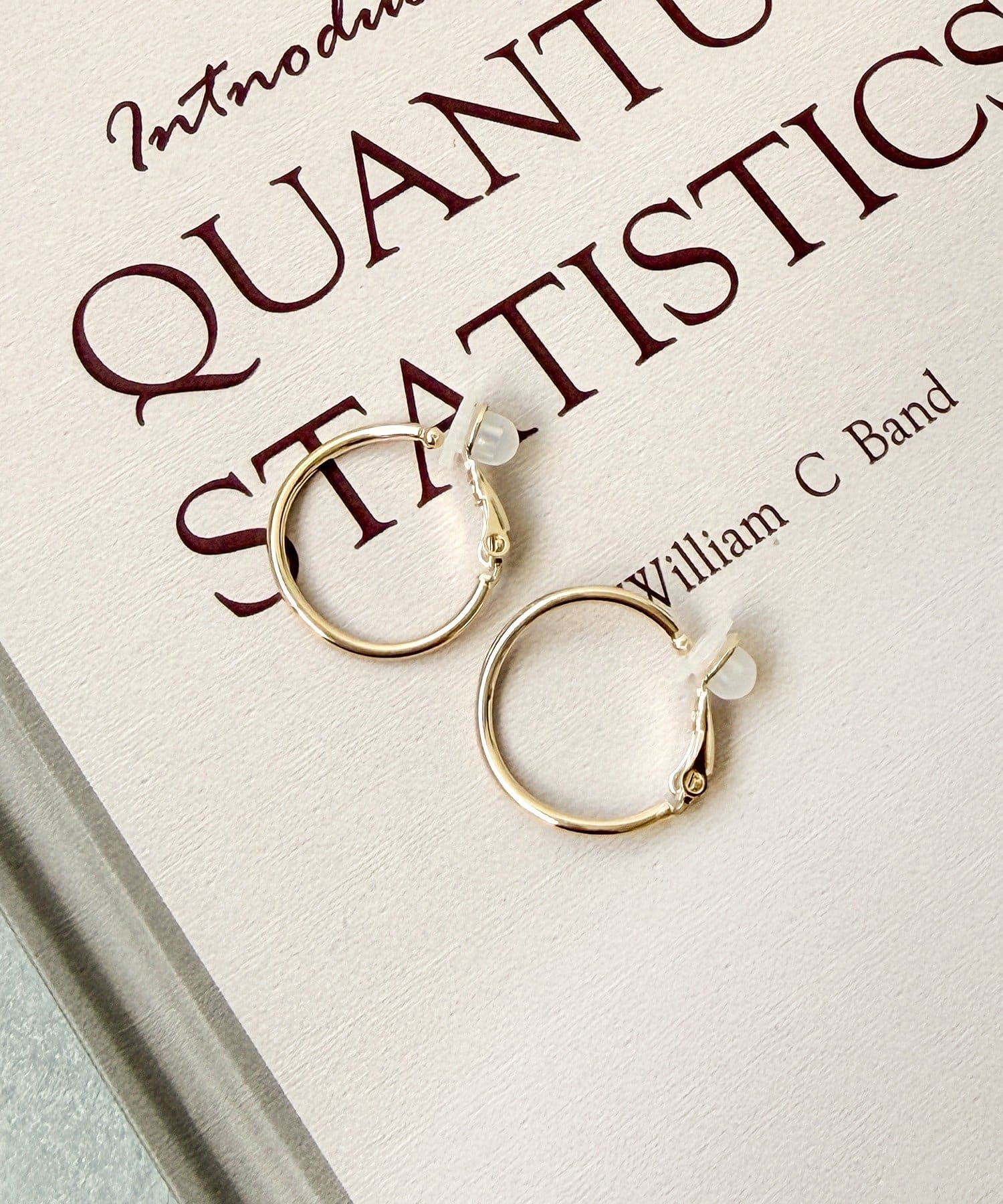 3COINS(スリーコインズ) メタルフープイヤリング