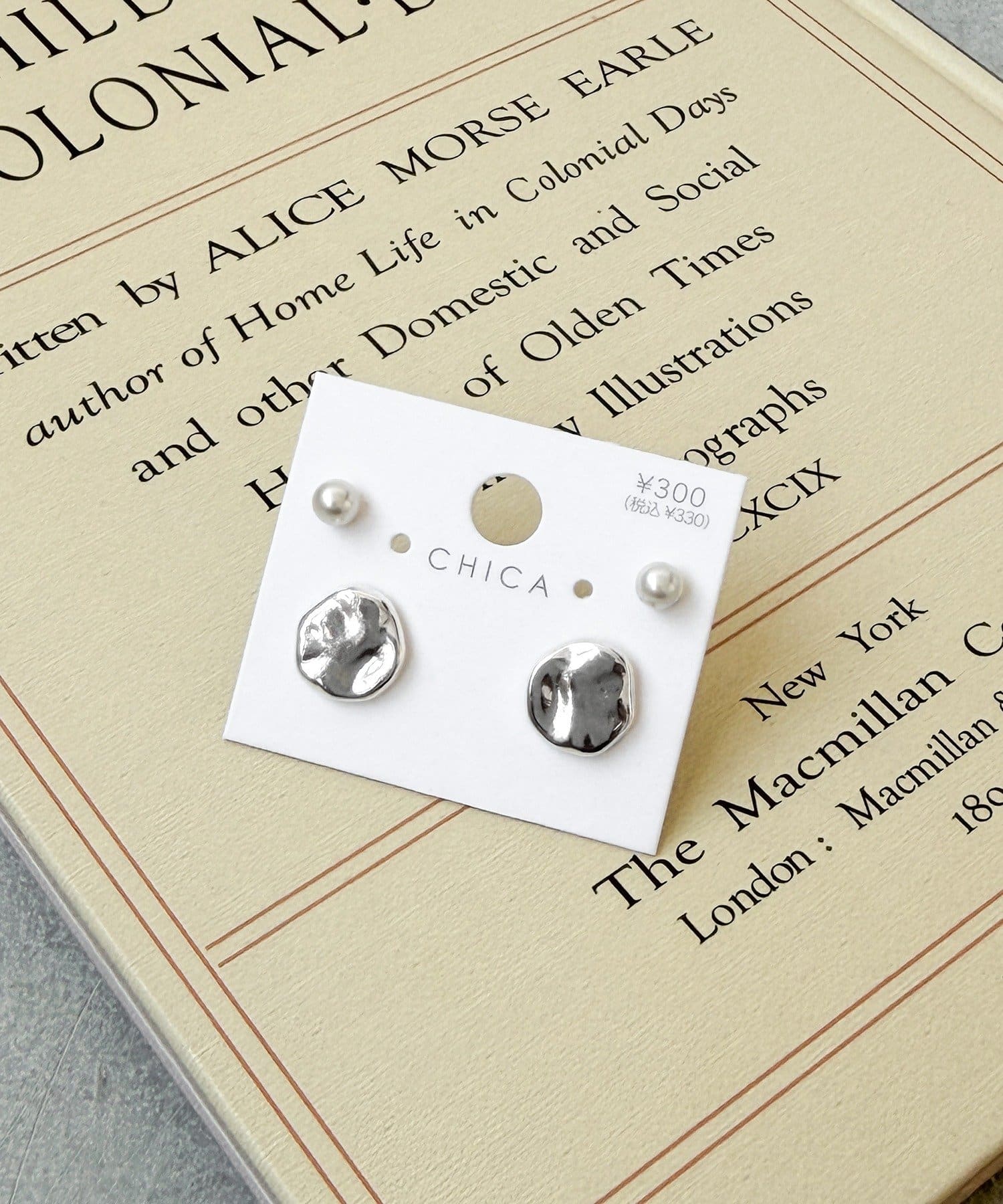 3COINS(スリーコインズ) メタルタタキピアス4個セット