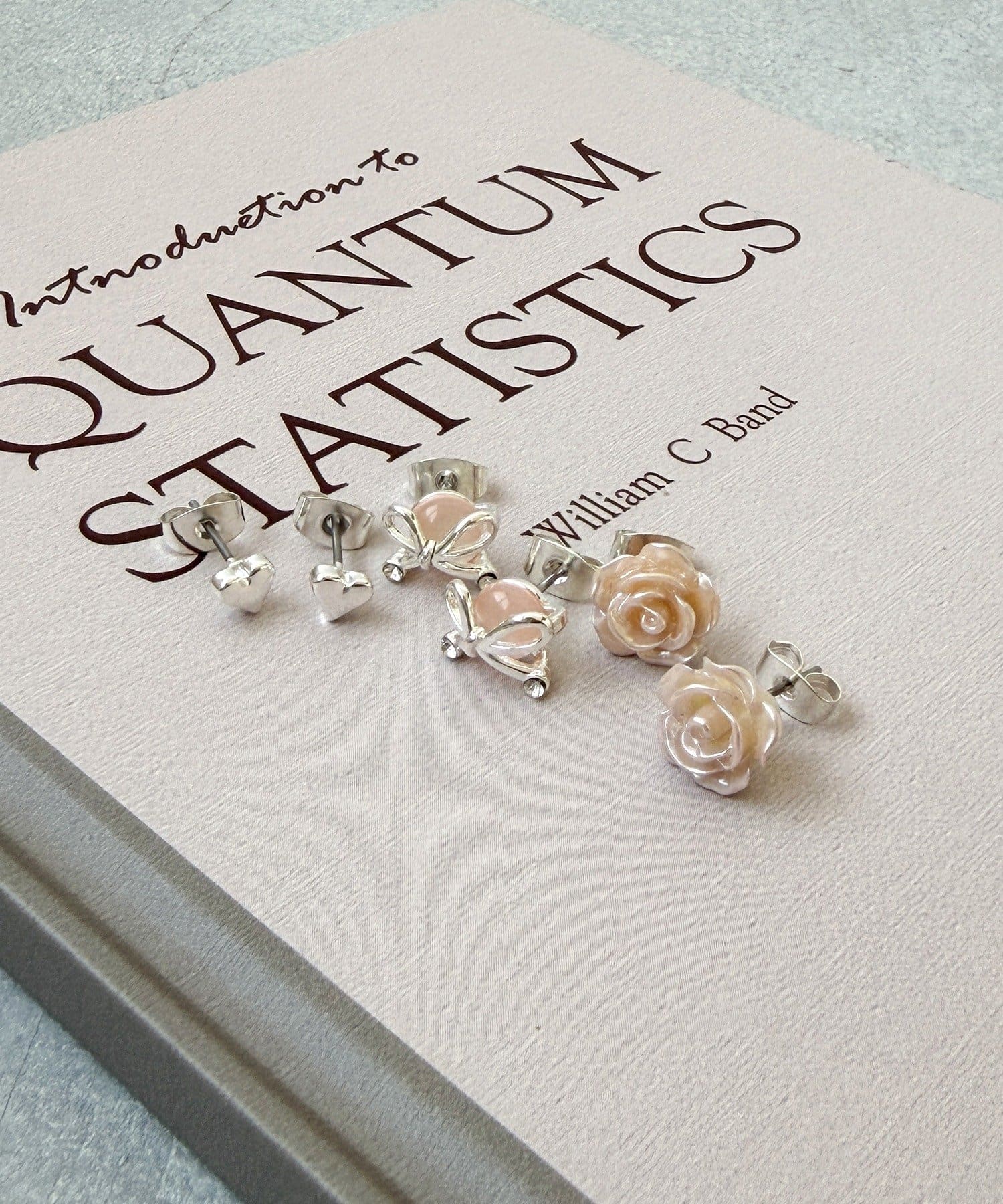 3COINS(スリーコインズ) ローズピアス6個セット