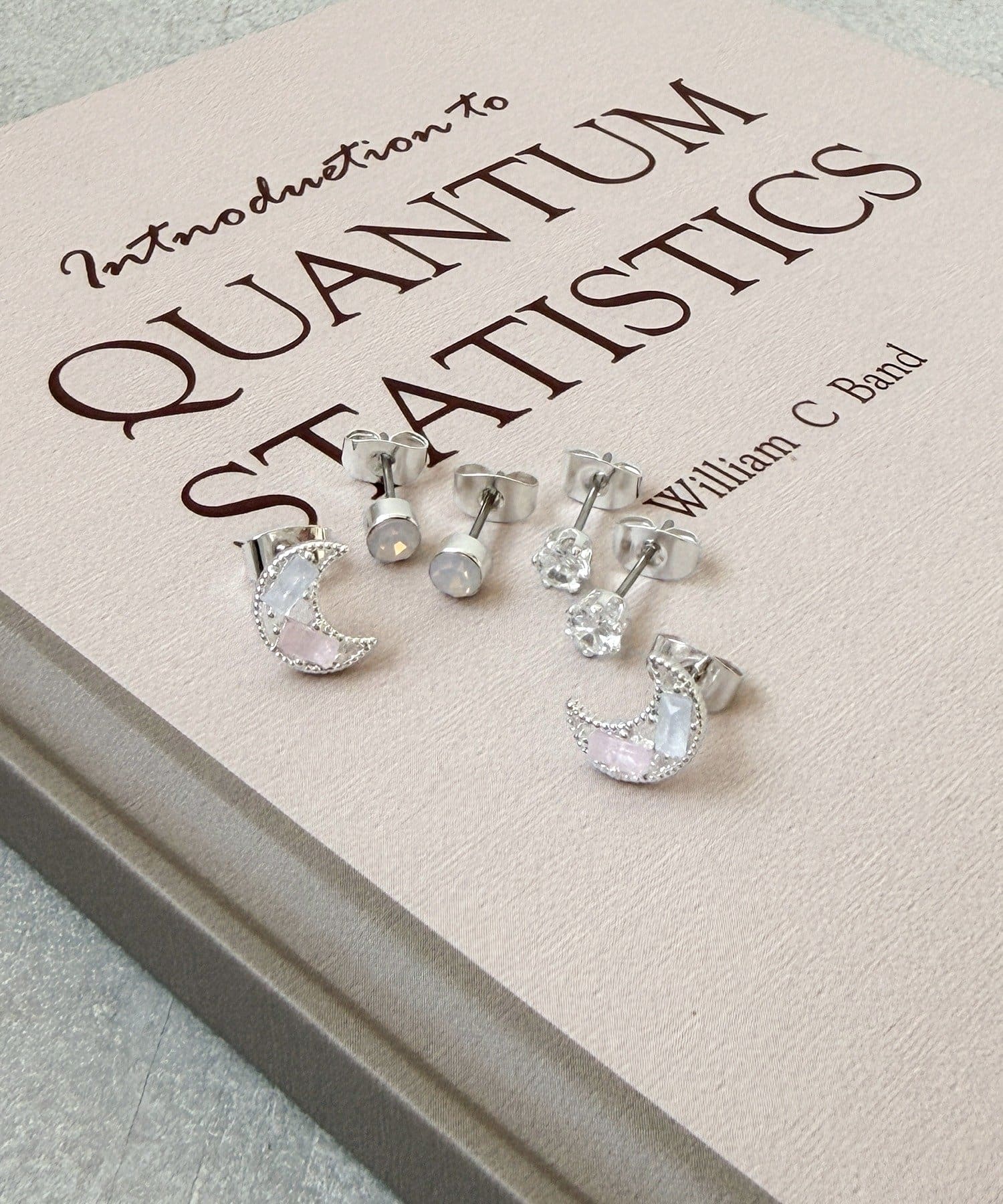 3COINS(スリーコインズ) ムーンピアス6個セット