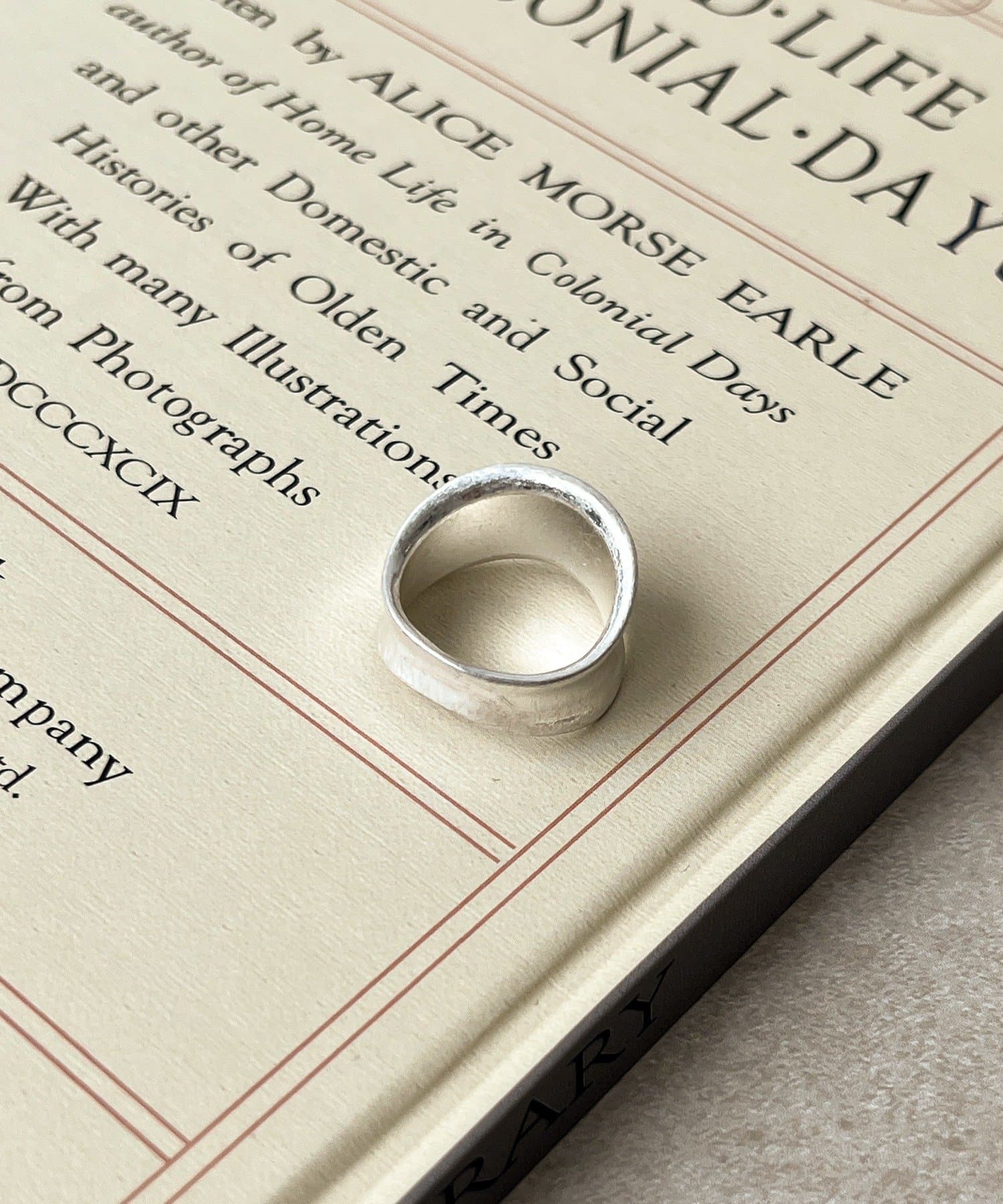 3COINS(スリーコインズ) メタルデザインリング