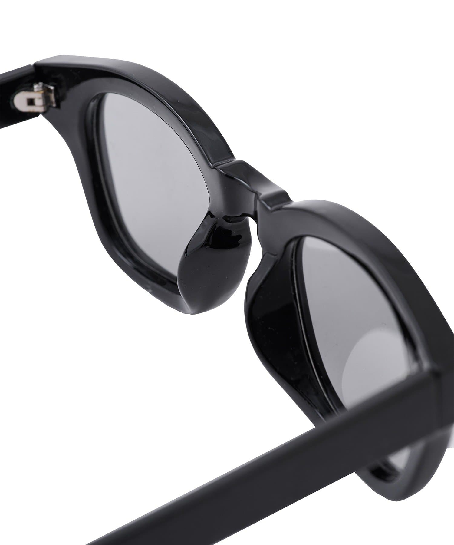 3COINS(スリーコインズ) フトフレーム偏光機能付調光サングラス