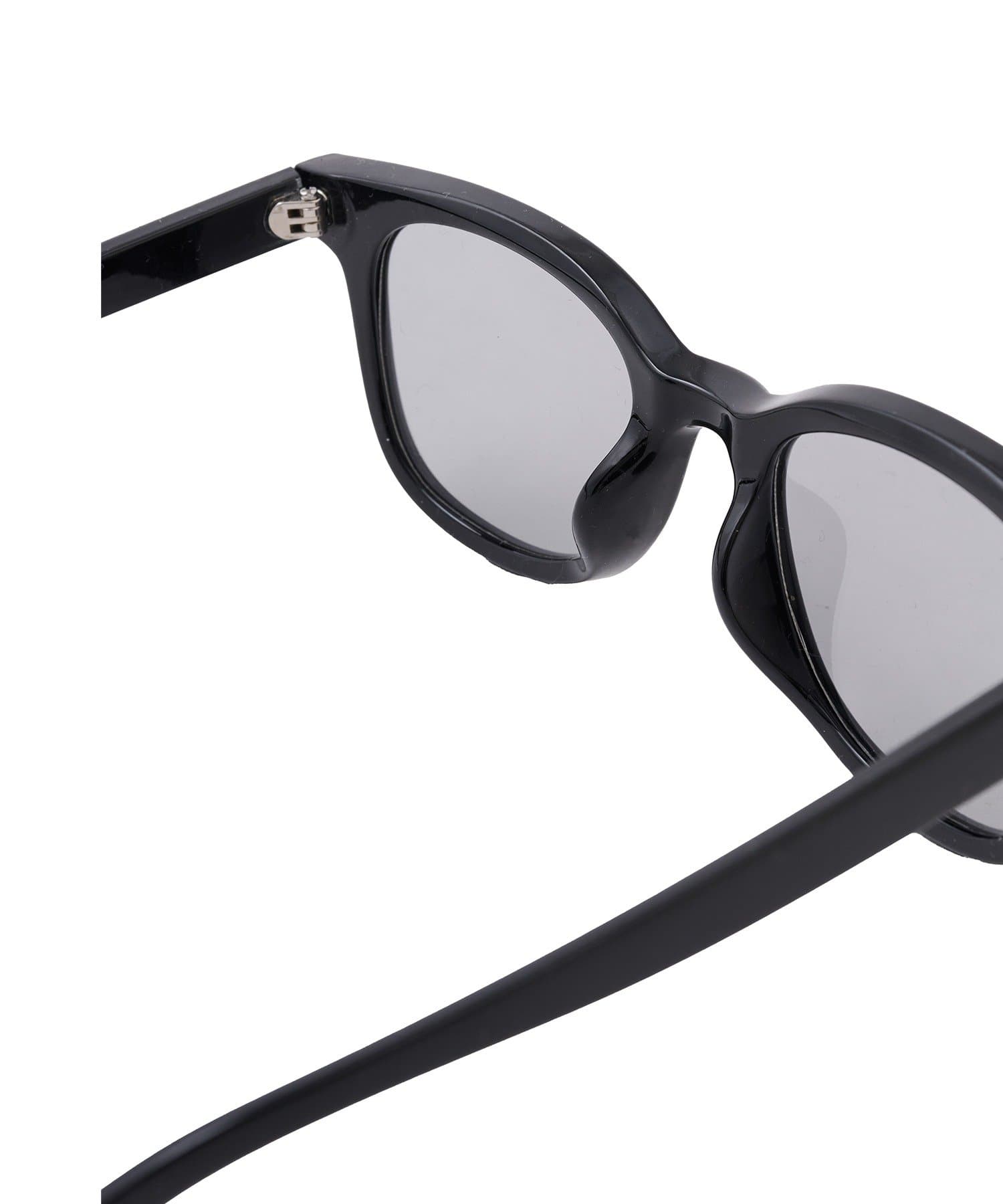 3COINS(スリーコインズ) スクエア偏光機能付調光サングラス