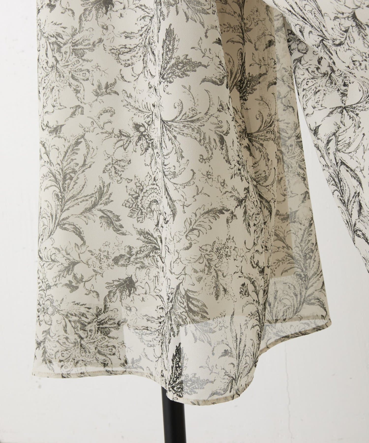 BEARDSLEY(ビアズリー) 更紗柄サルエルワイドパンツ