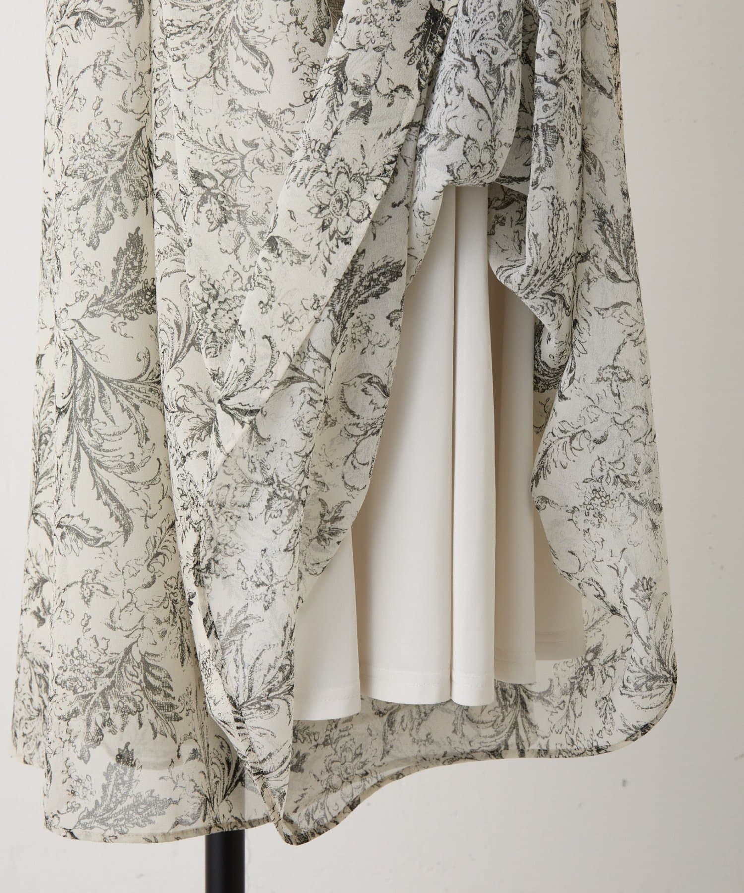 BEARDSLEY(ビアズリー) 更紗柄サルエルワイドパンツ