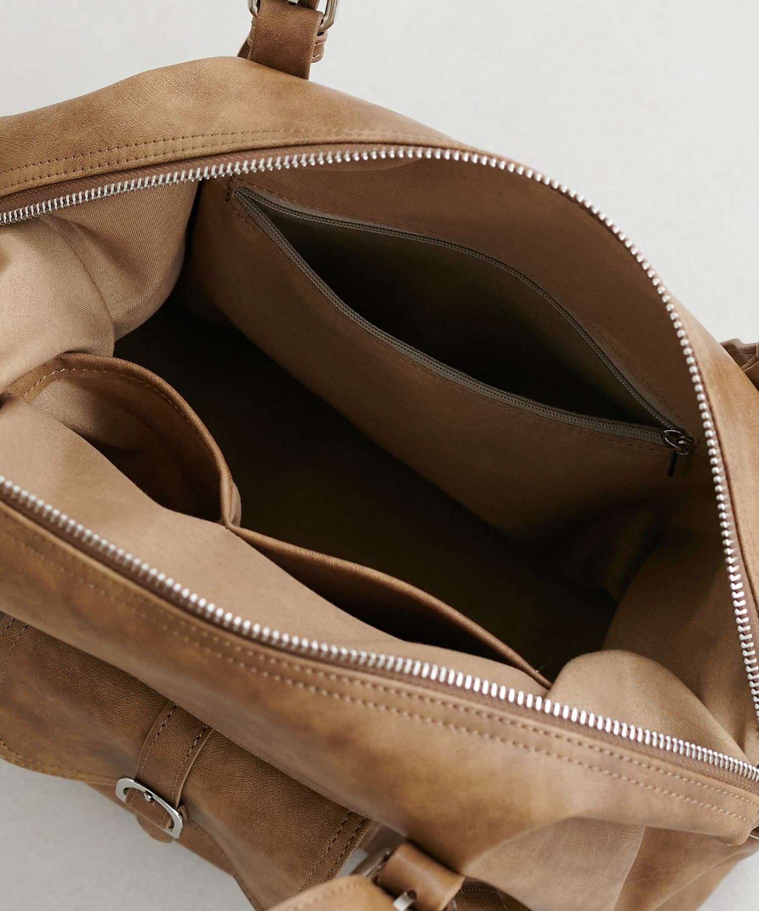 DISCOAT(ディスコート) 【6ポケット/大容量◎】アウトポケットソフトボストン