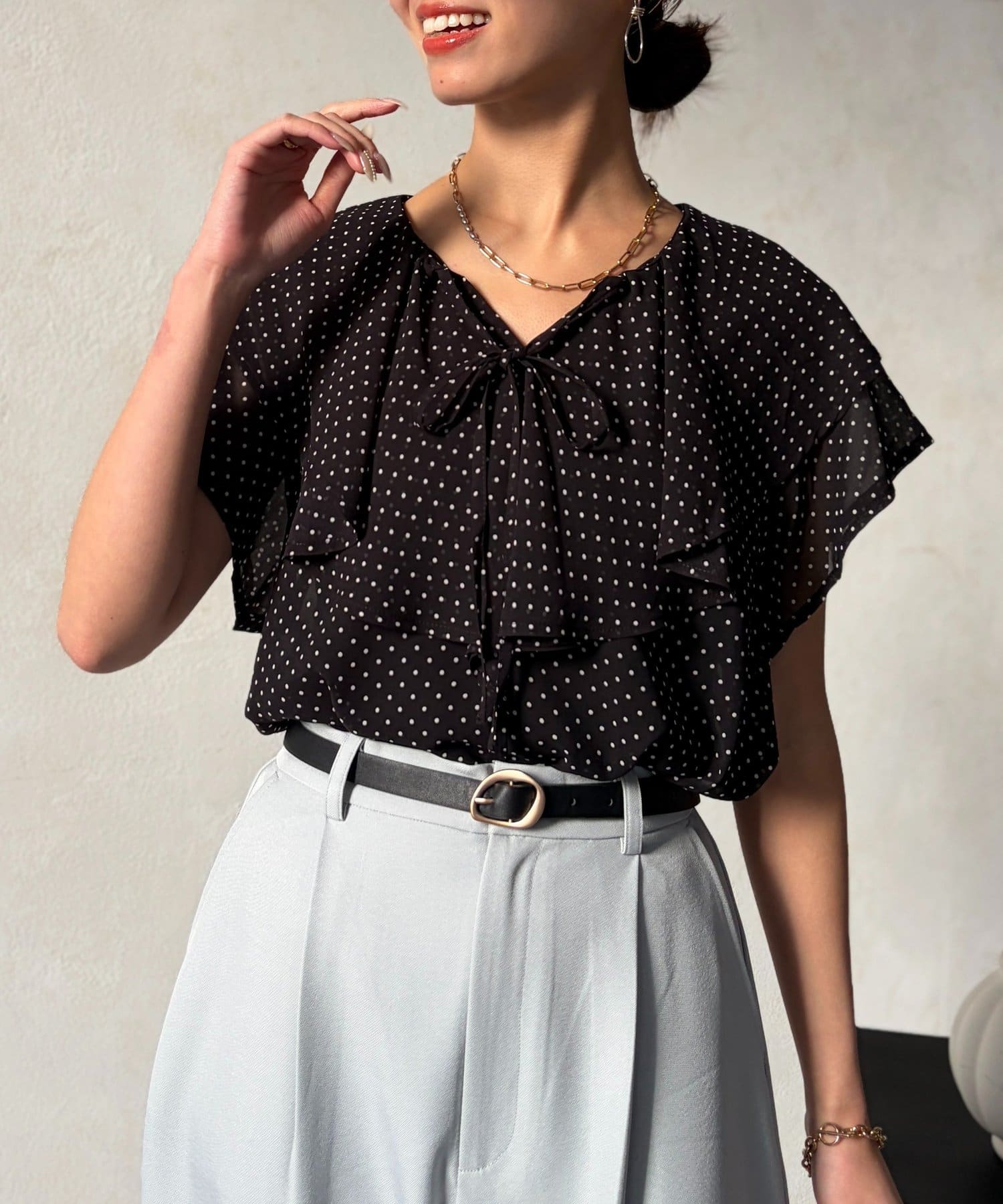 Chez toi(シェトワ) ラッフルブラウス