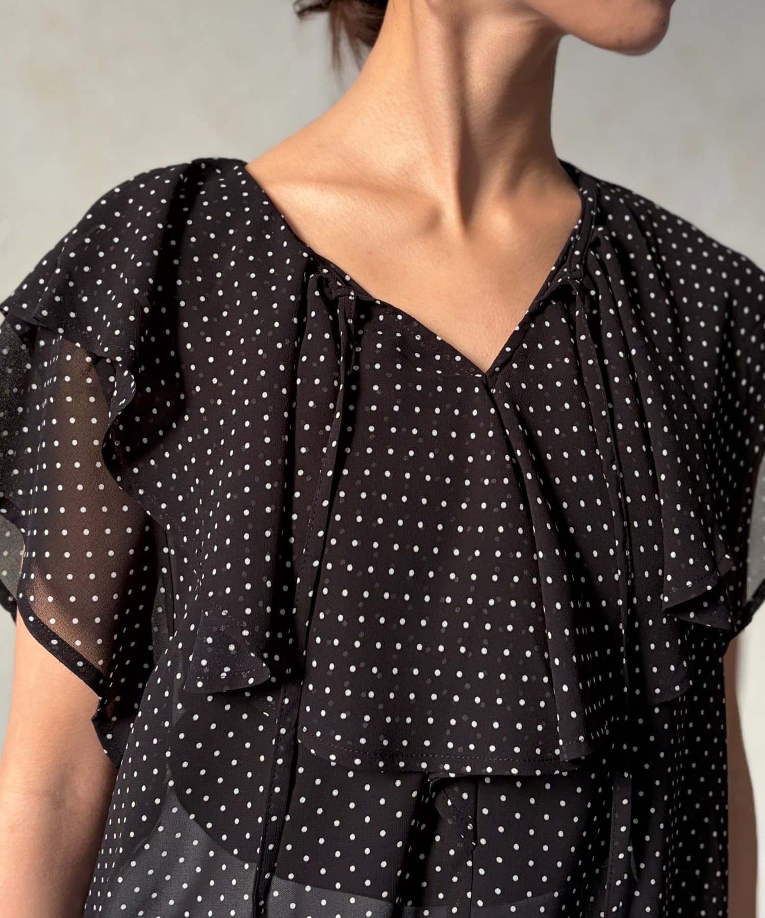 Chez toi(シェトワ) ラッフルブラウス