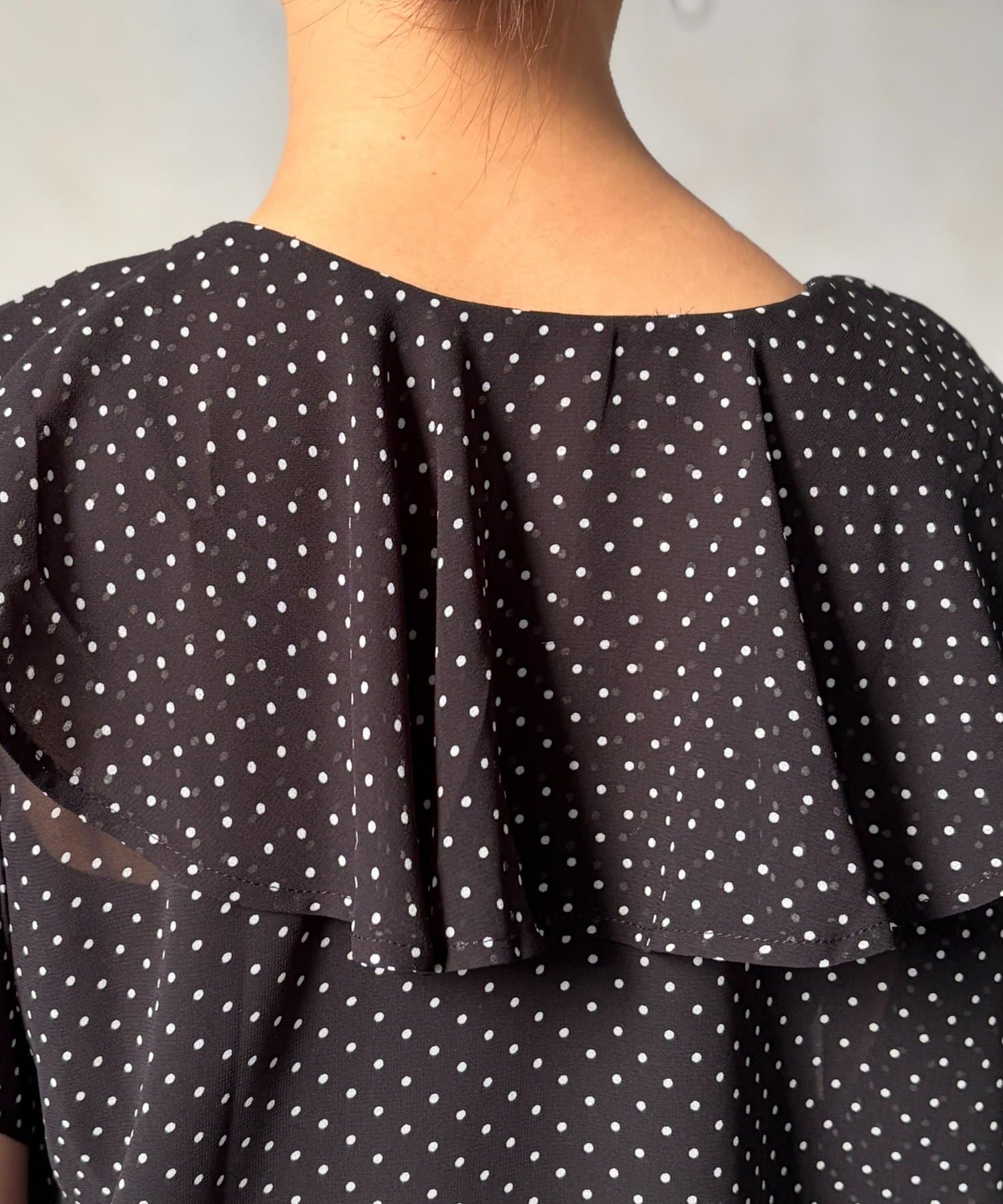 Chez toi(シェトワ) ラッフルブラウス