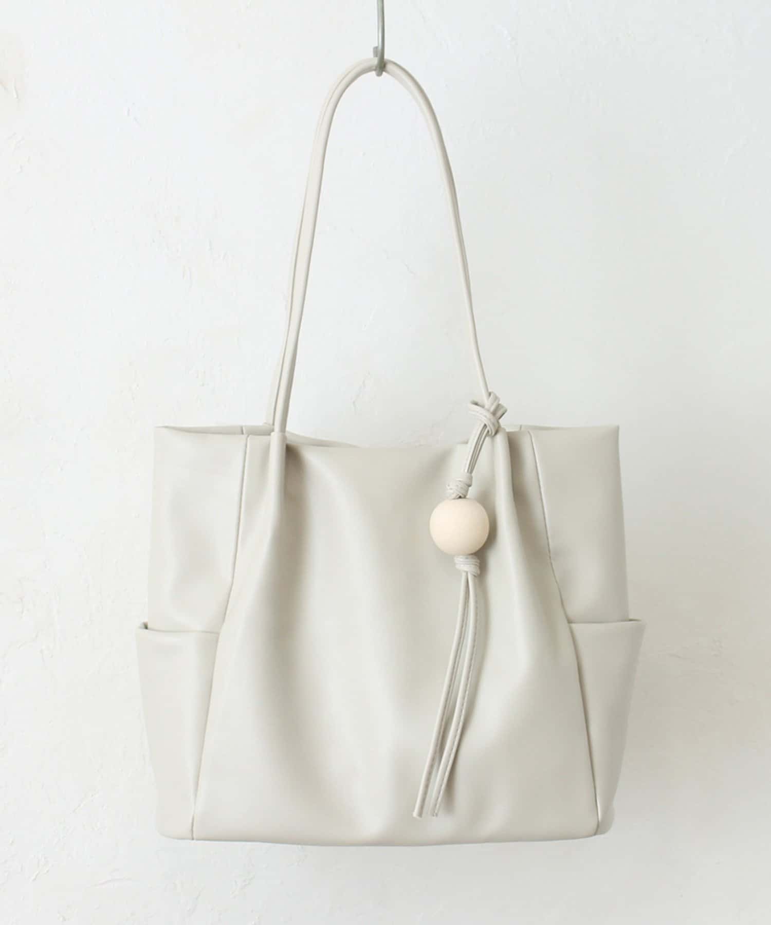 WEB限定】ウッドチャーム付きトートバッグ | DISCOAT(ディスコート