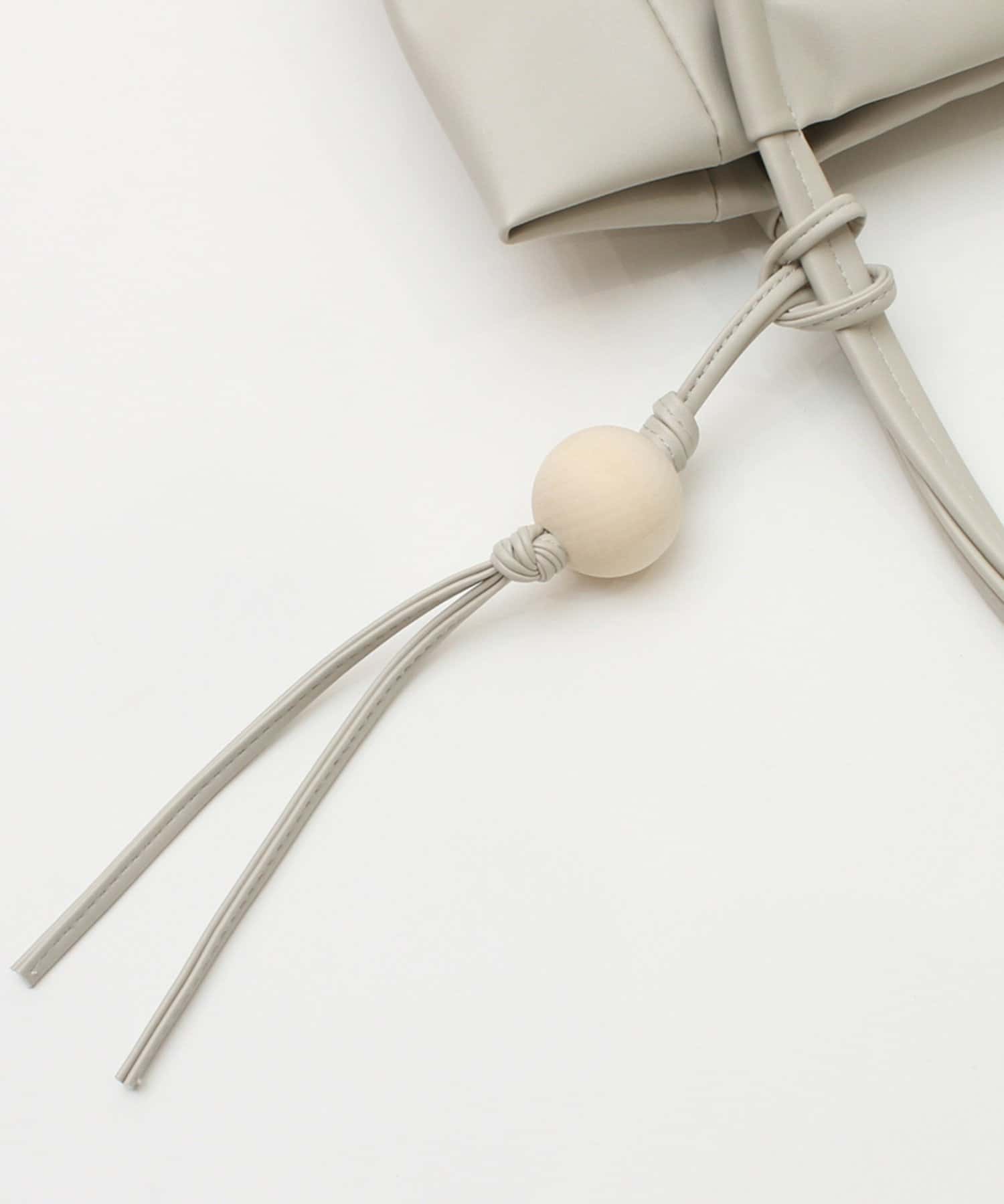 DISCOAT(ディスコート) 【WEB限定】ウッドチャーム付きトートバッグ