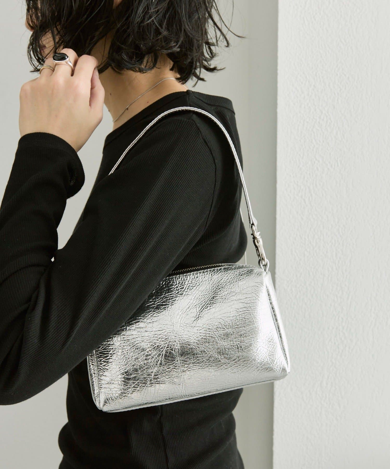 ear PAPILLONNER(イア パピヨネ) 【kawa-kawa(カワカワ)】NO1535 incasマルチWAYポシェット