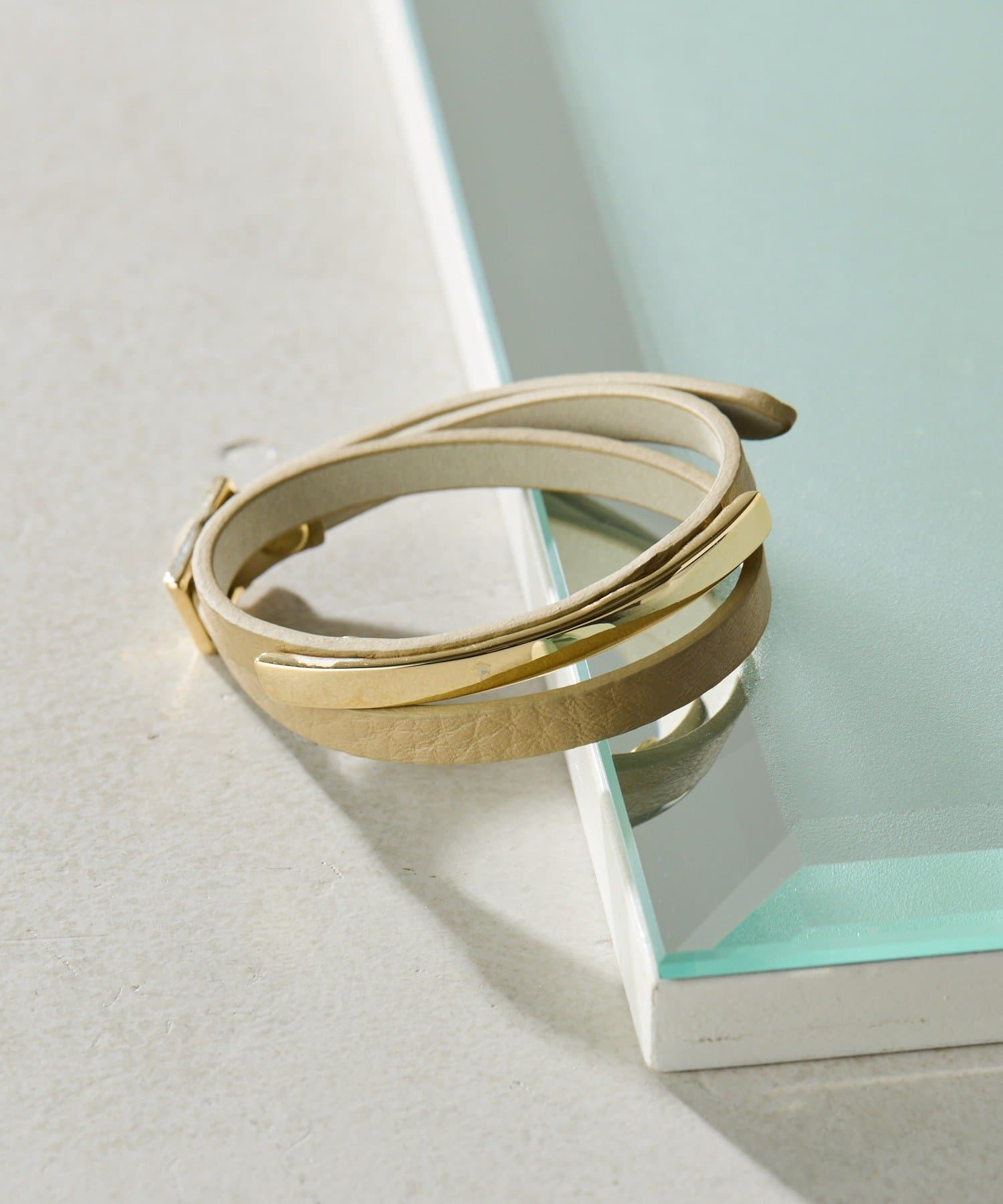 COLLAGE GALLARDAGALANTE(コラージュ ガリャルダガランテ) 【PAPILLONNER/パピヨネ】レザーベルトブレスレット