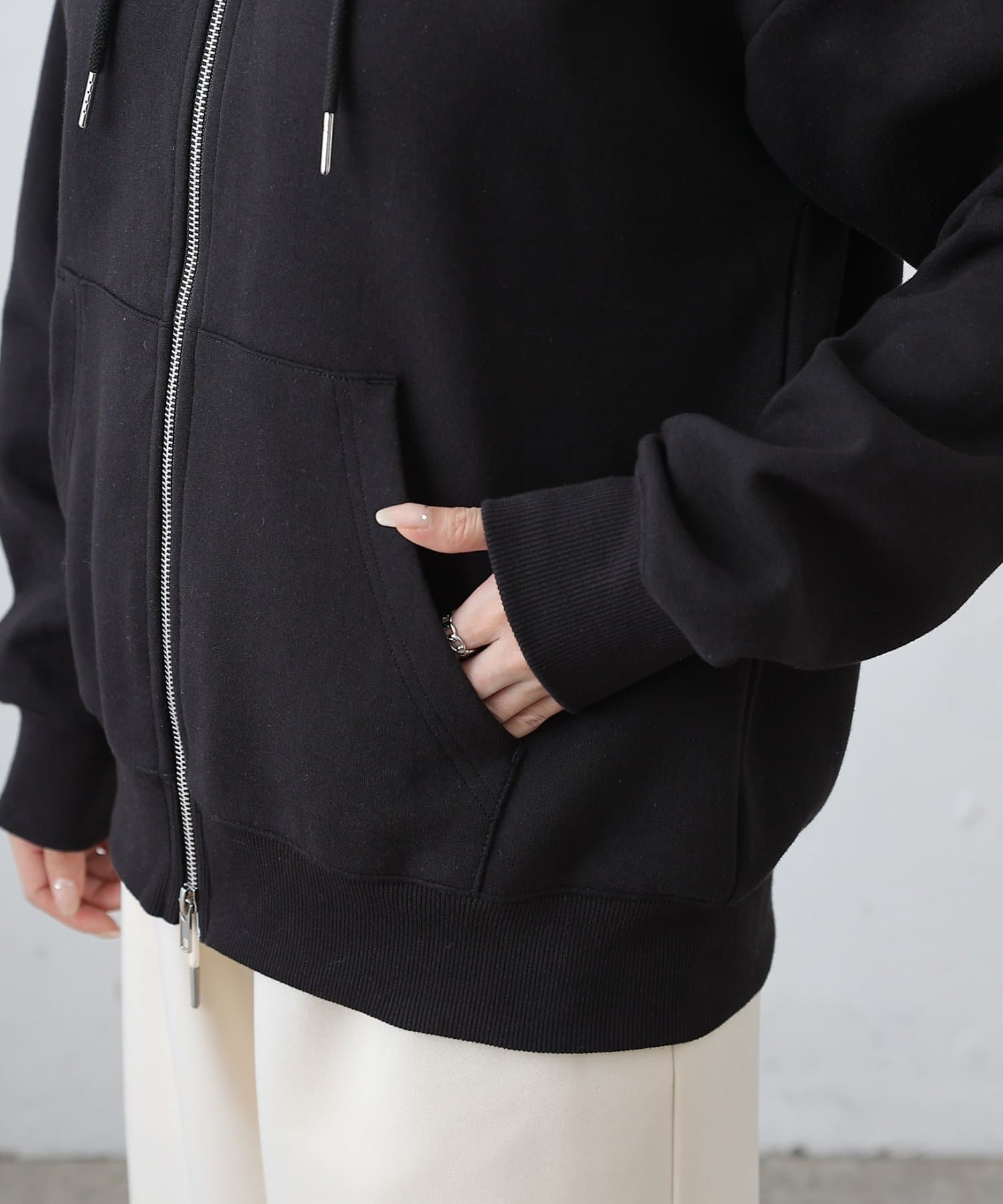 COLONY 2139(コロニー トゥーワンスリーナイン) 【セットアップ対応】ダンボールフルジップフーディ