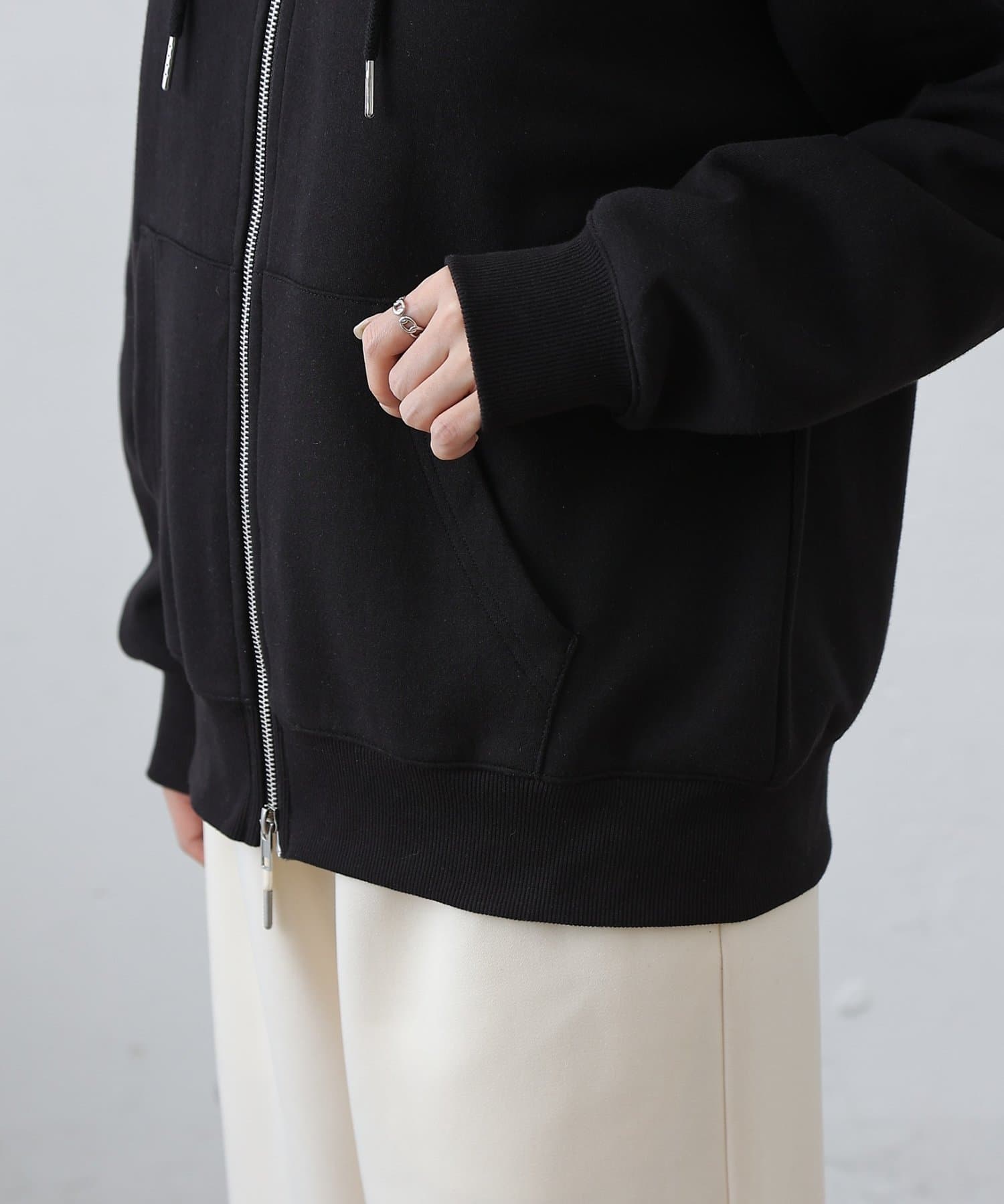 COLONY 2139(コロニー トゥーワンスリーナイン) 【セットアップ対応】ダンボールフルジップフーディ