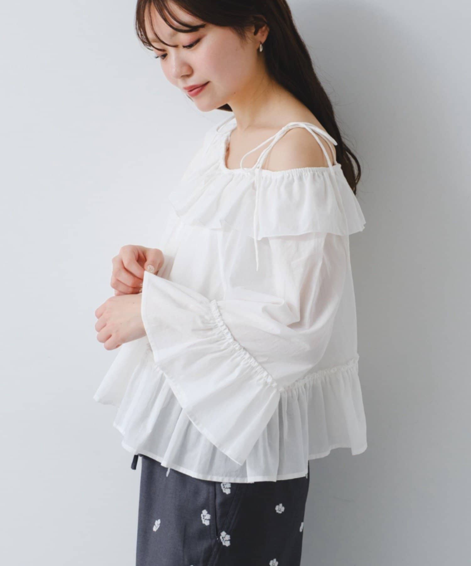 Kastane(カスタネ) 【2.7(土)11:00~2.8(日)ポイントUP開催】バタフライフリルブラウス