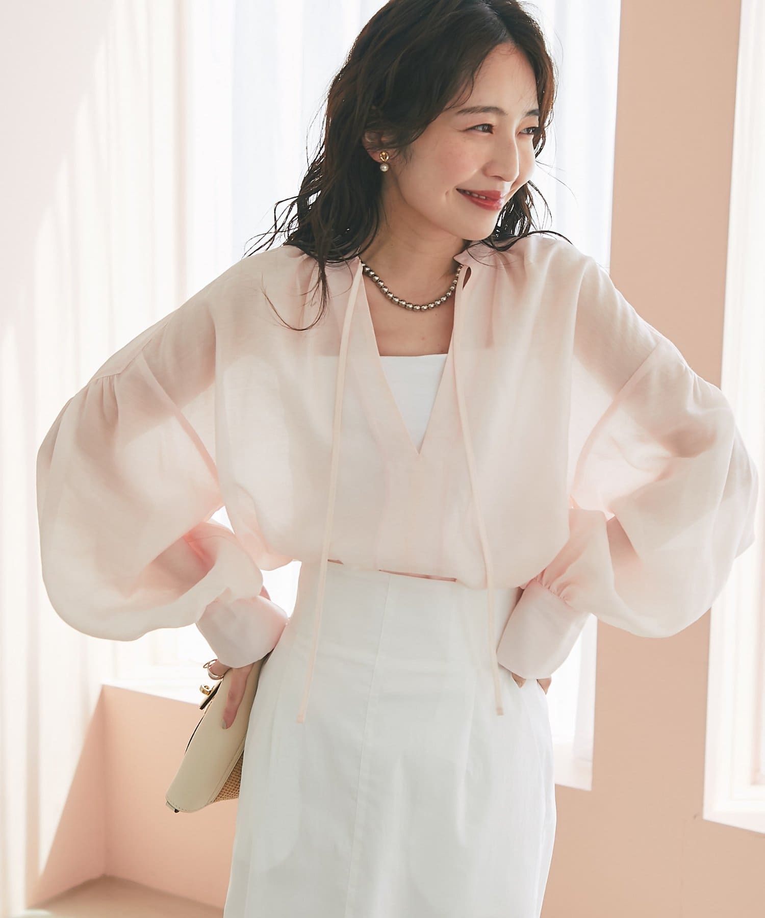 La boutique BonBon(ラブティックボンボン) 【復刻・新色イエロー登場！】リボンボリュームスリーブシアーブラウス