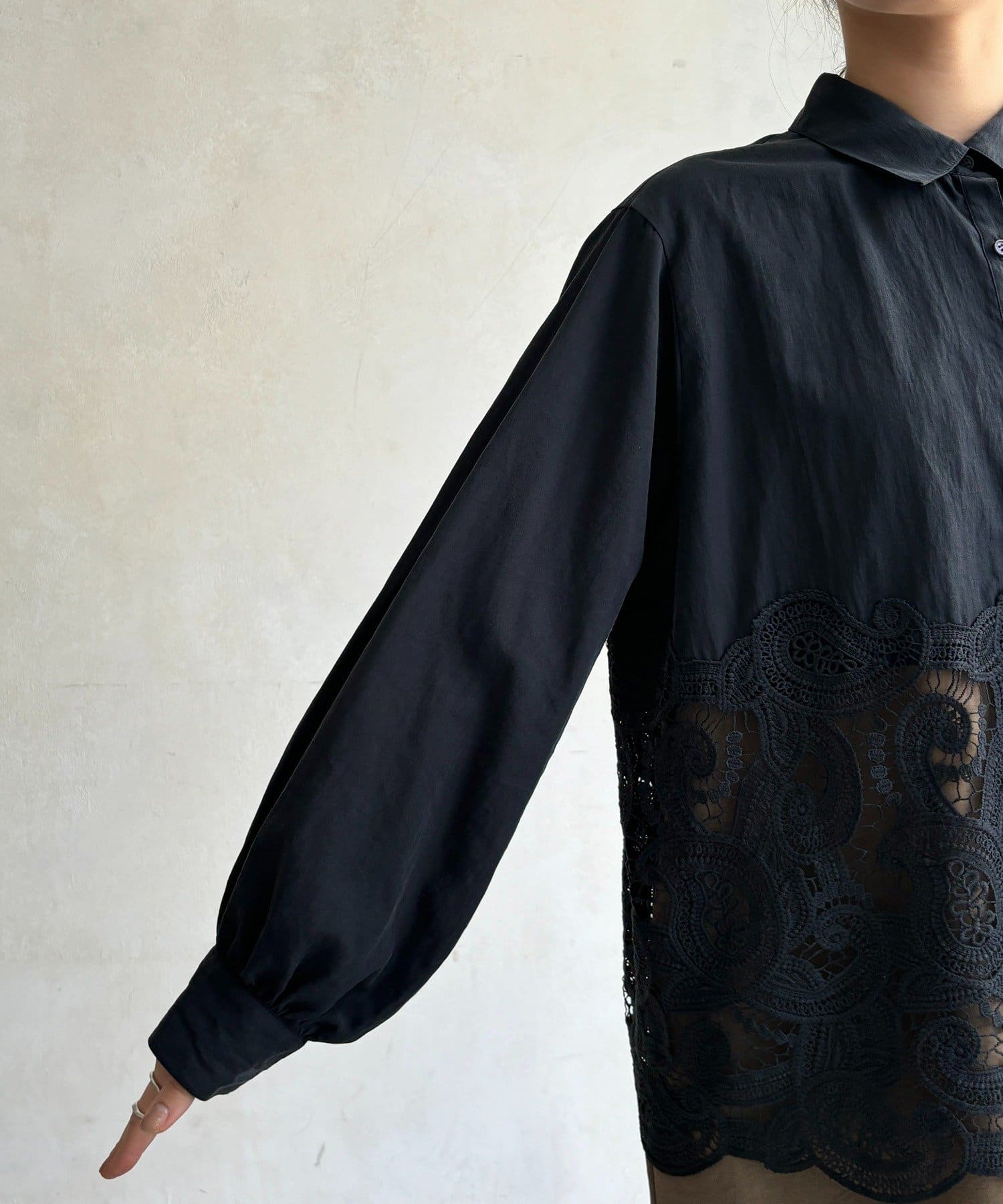 DOUDOU(ドゥドゥ) ケミカルレース切替シャツ