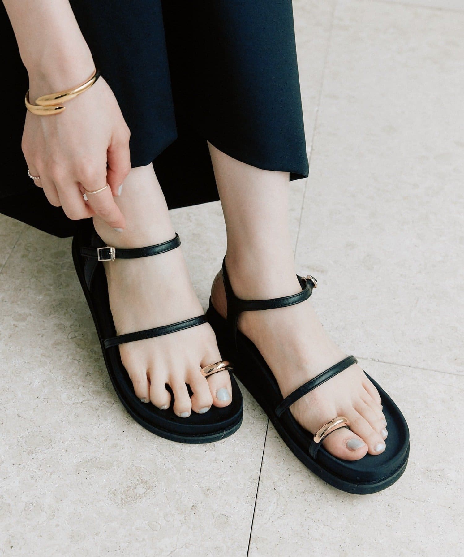 RIVE DROITE(リヴドロワ) 【R.good（アールドットグッド）】メタルリングサンダル