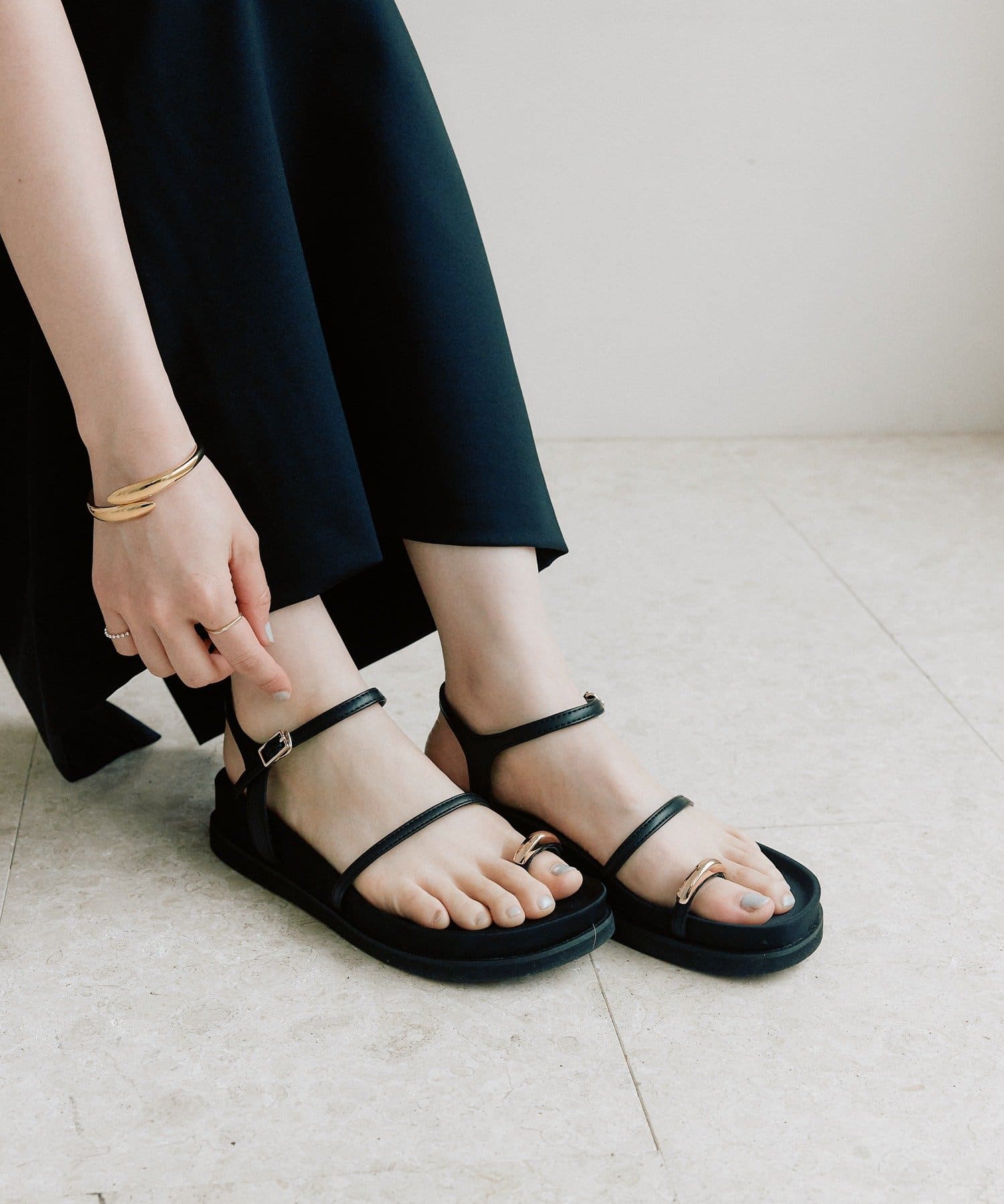 RIVE DROITE(リヴドロワ) 【R.good（アールドットグッド）】メタルリングサンダル