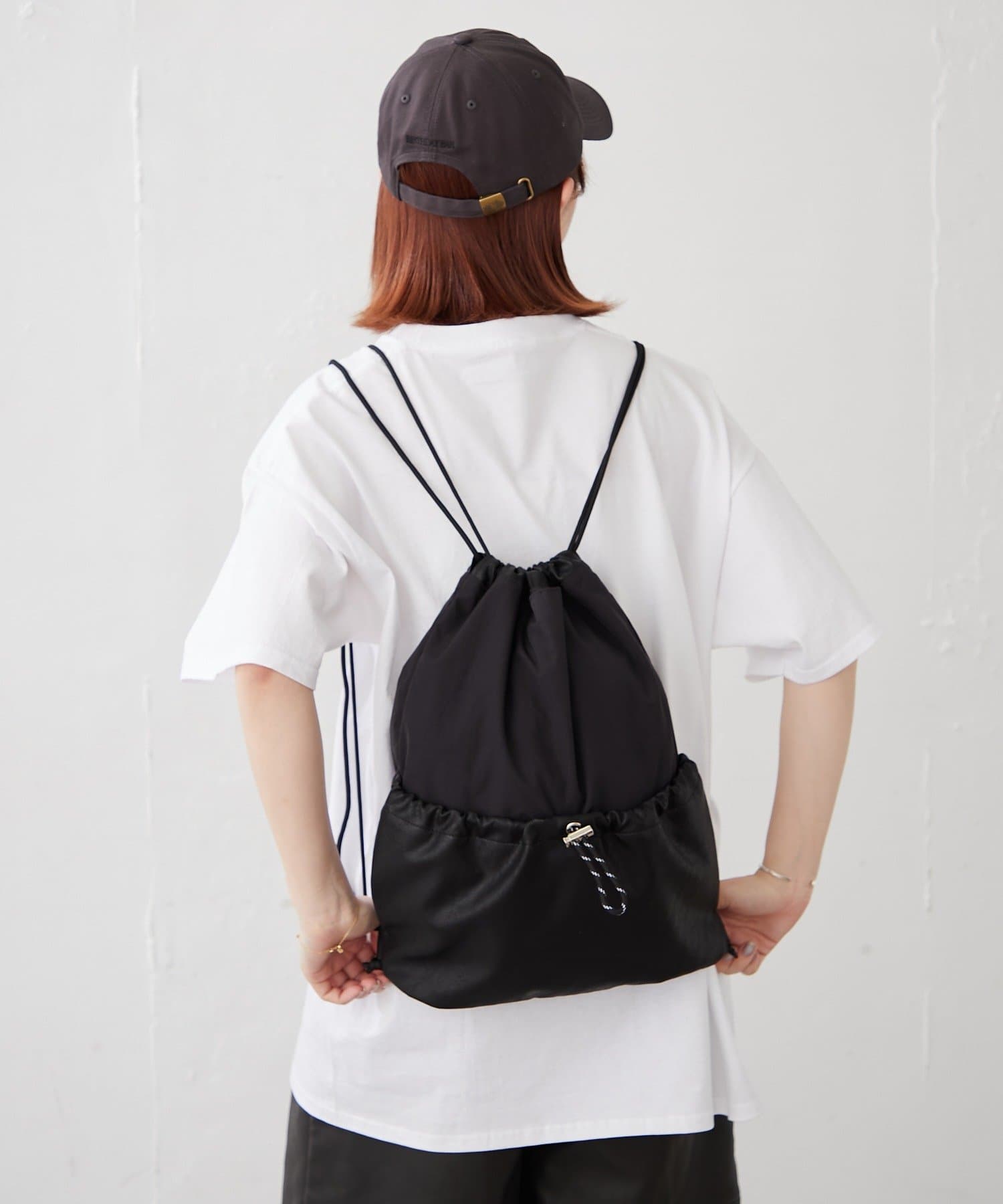 BIRTHDAY BAR(バースデイバー) 撥水ナイロン×フェイクレザーサックバッグ