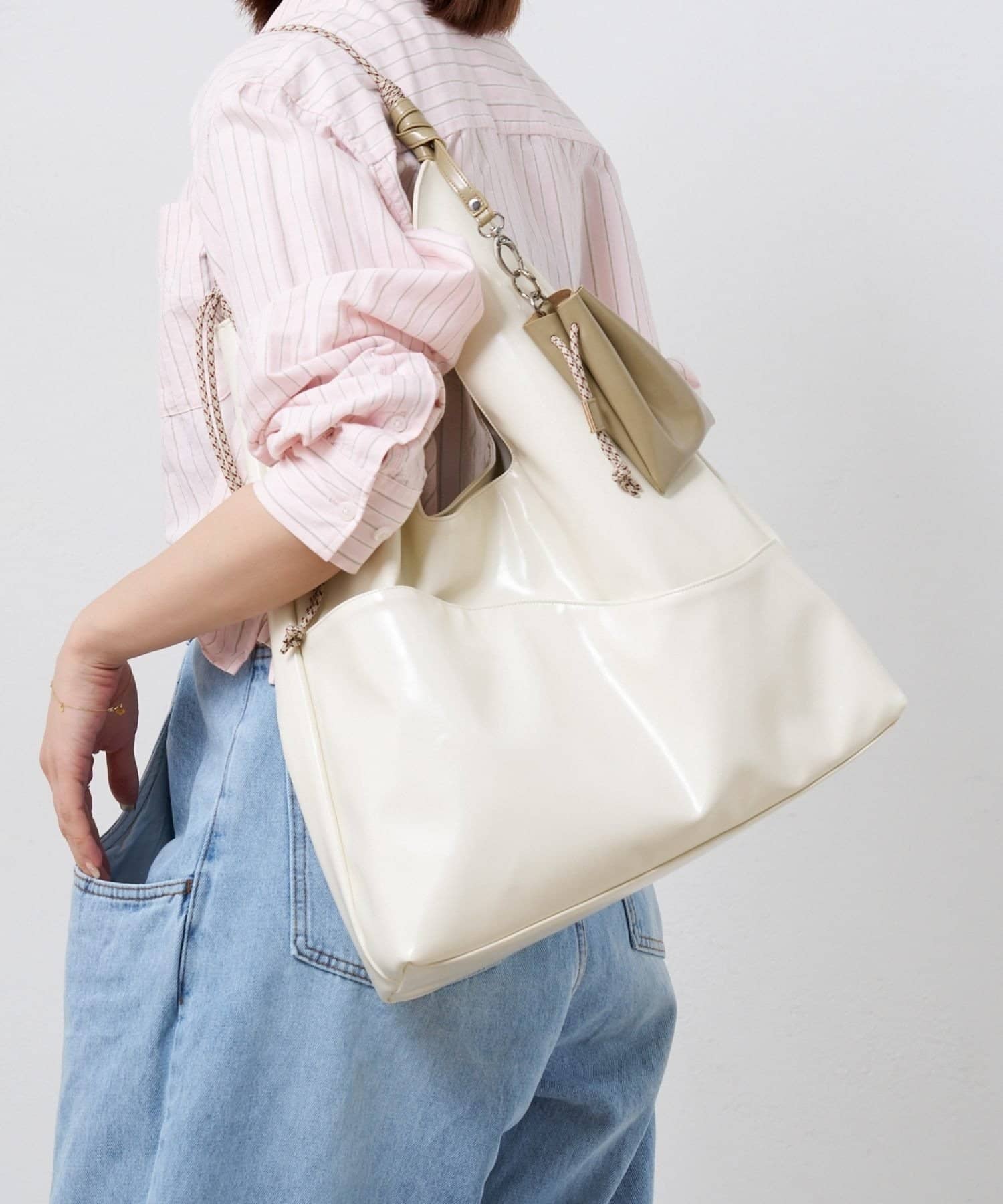 BIRTHDAY BAR(バースデイバー) 【インフルエンサー ririka企画】フェイクレザーパラトライアングルバッグ