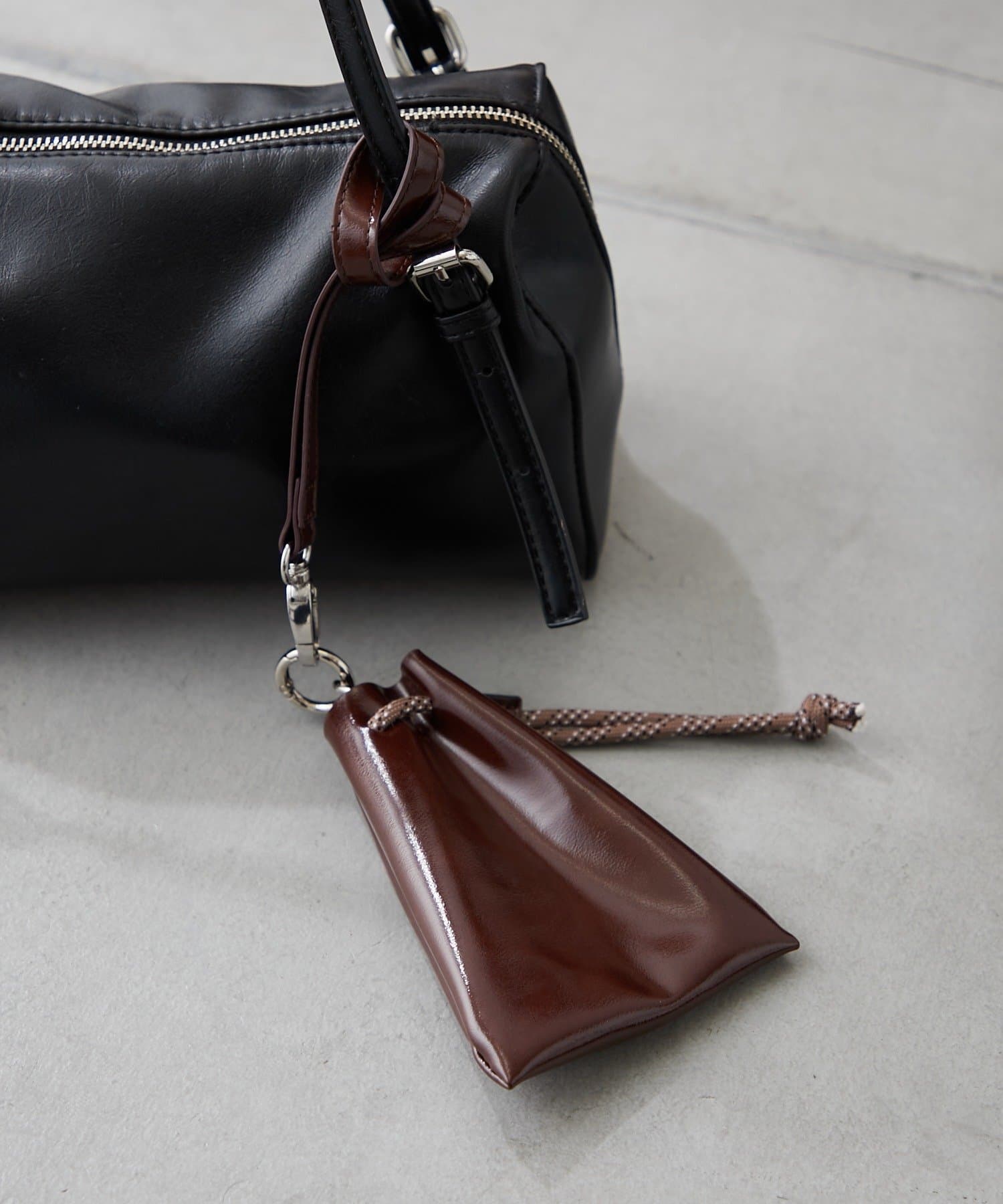 BIRTHDAY BAR(バースデイバー) 【インフルエンサー ririka企画】フェイクレザーパラトライアングルバッグ