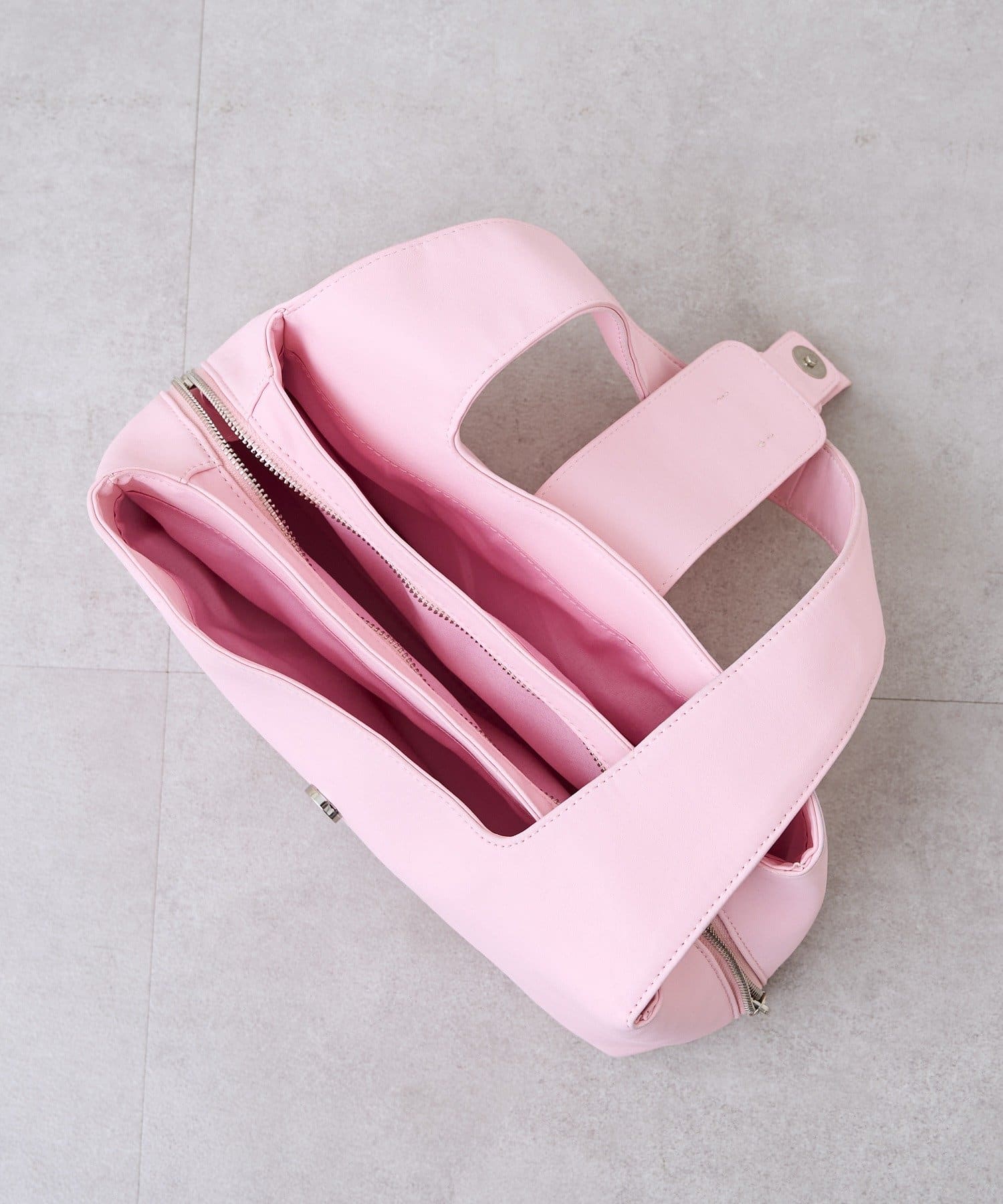 mystic(ミスティック) ベルトフラップBAG