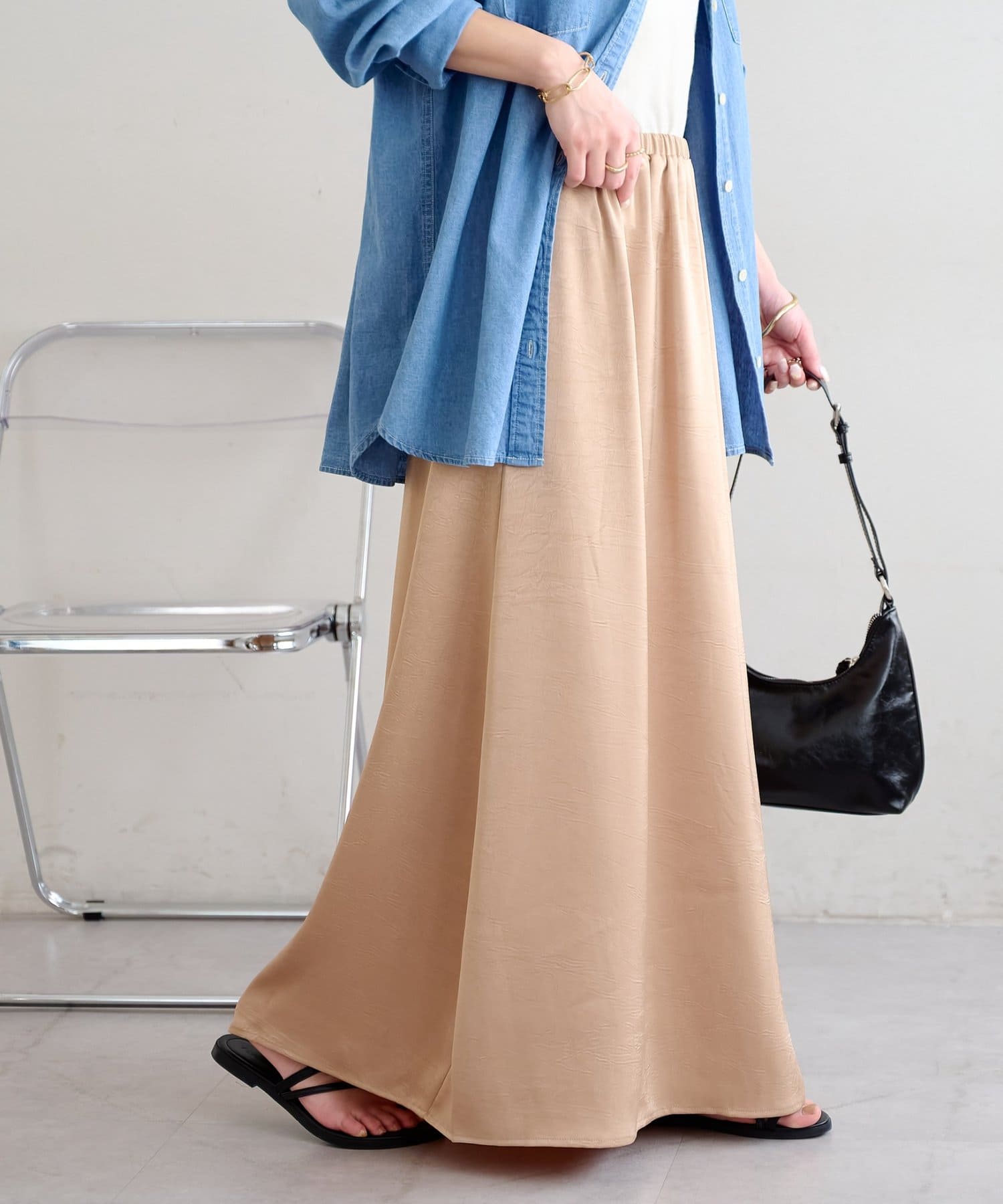 DISCOAT(ディスコート) 【WEB限定】シワ加工サテンフレアスカート