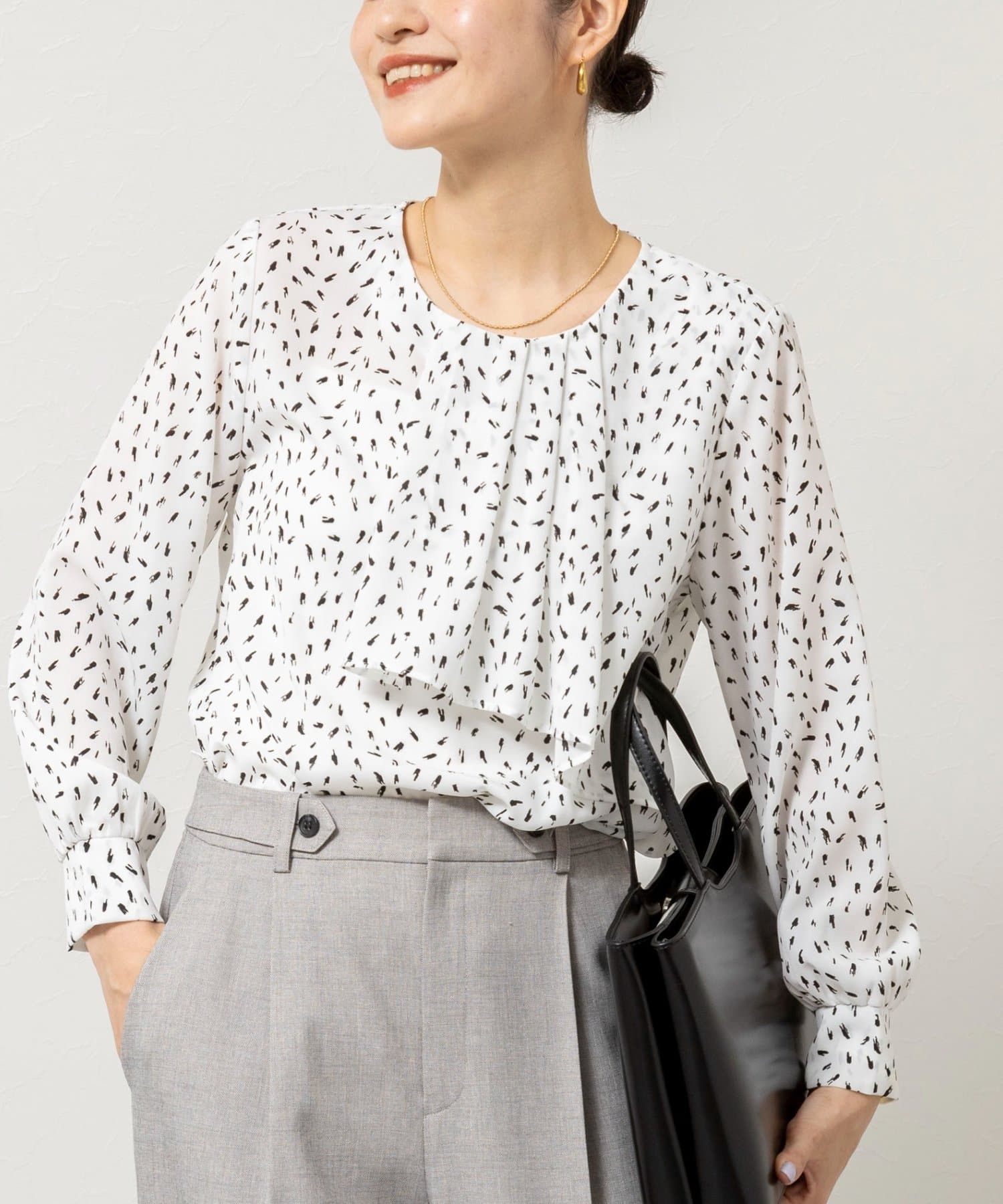 NOLLEY'S(ノーリーズ) ウォッシャブルファンクショナルジョーゼットプリントタックフレアーブラウス