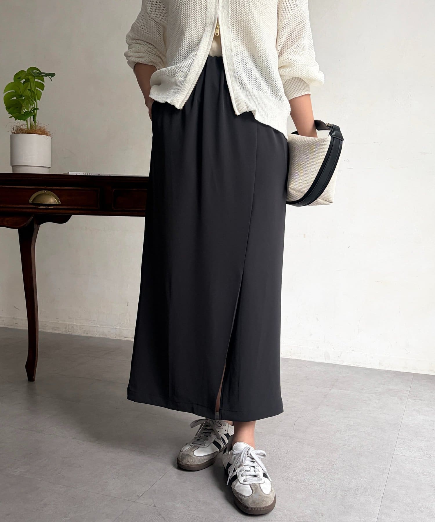 Chez toi(シェトワ) ダブルクロスナロースカート