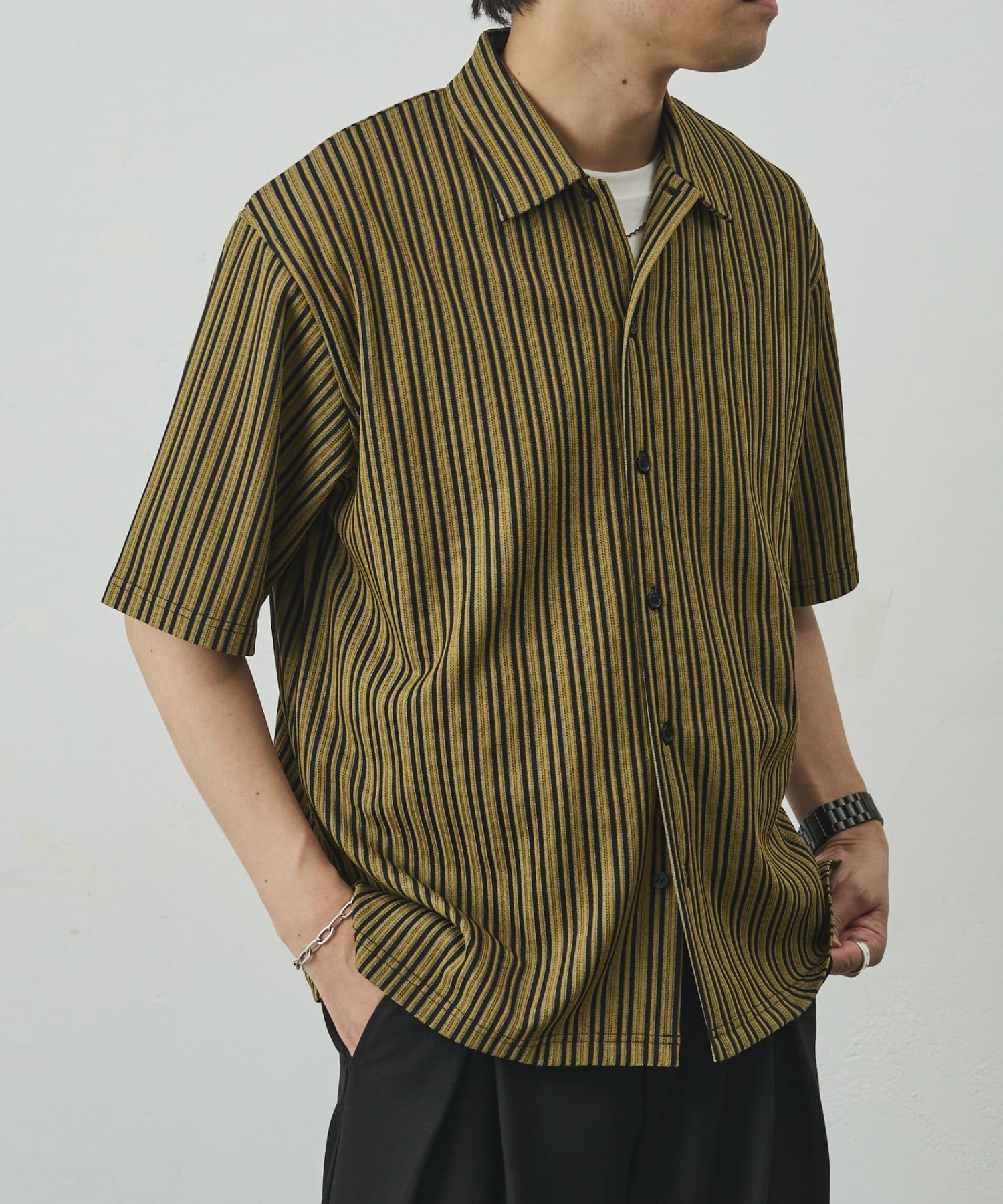 COLONY 2139(コロニー トゥーワンスリーナイン) ストライプジャガード半袖シャツ