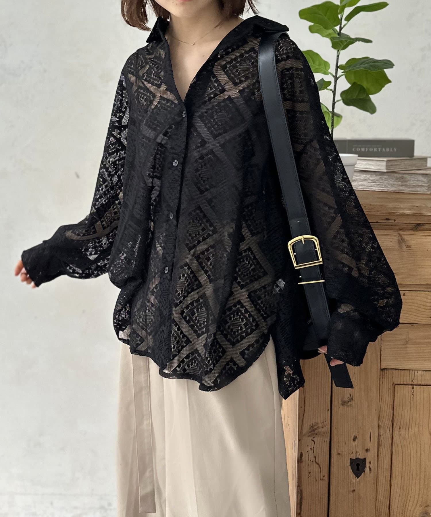 LOCUST(ローカスト) 【着回し力抜群】襟付きレースシアーシャツ