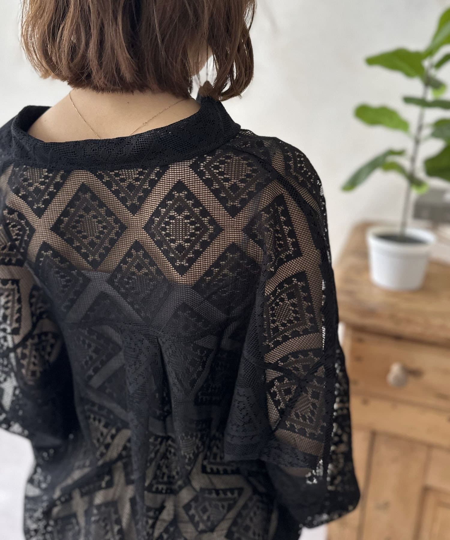 LOCUST(ローカスト) 【着回し力抜群】襟付きレースシアーシャツ